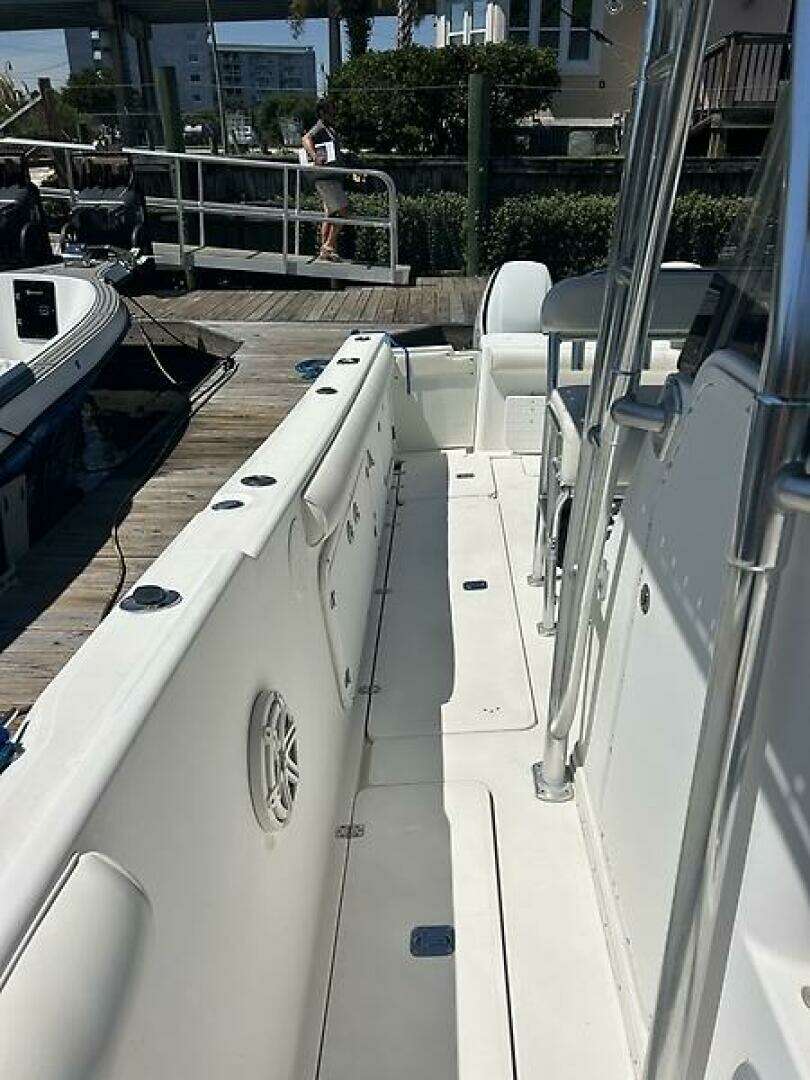 2000 Century 3100 Center Console - Image 10