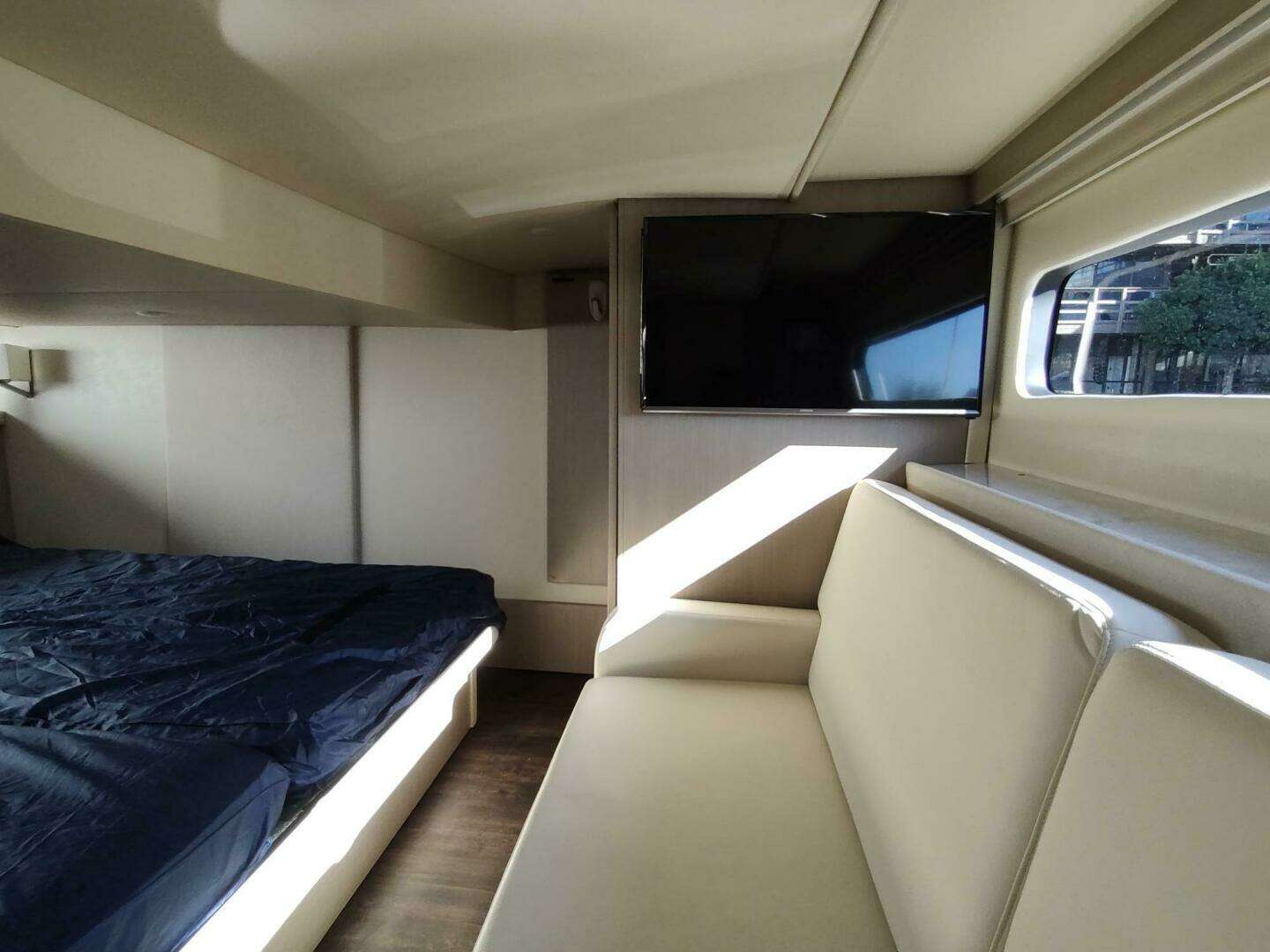 2021 Regal 42 Fly - Image 76