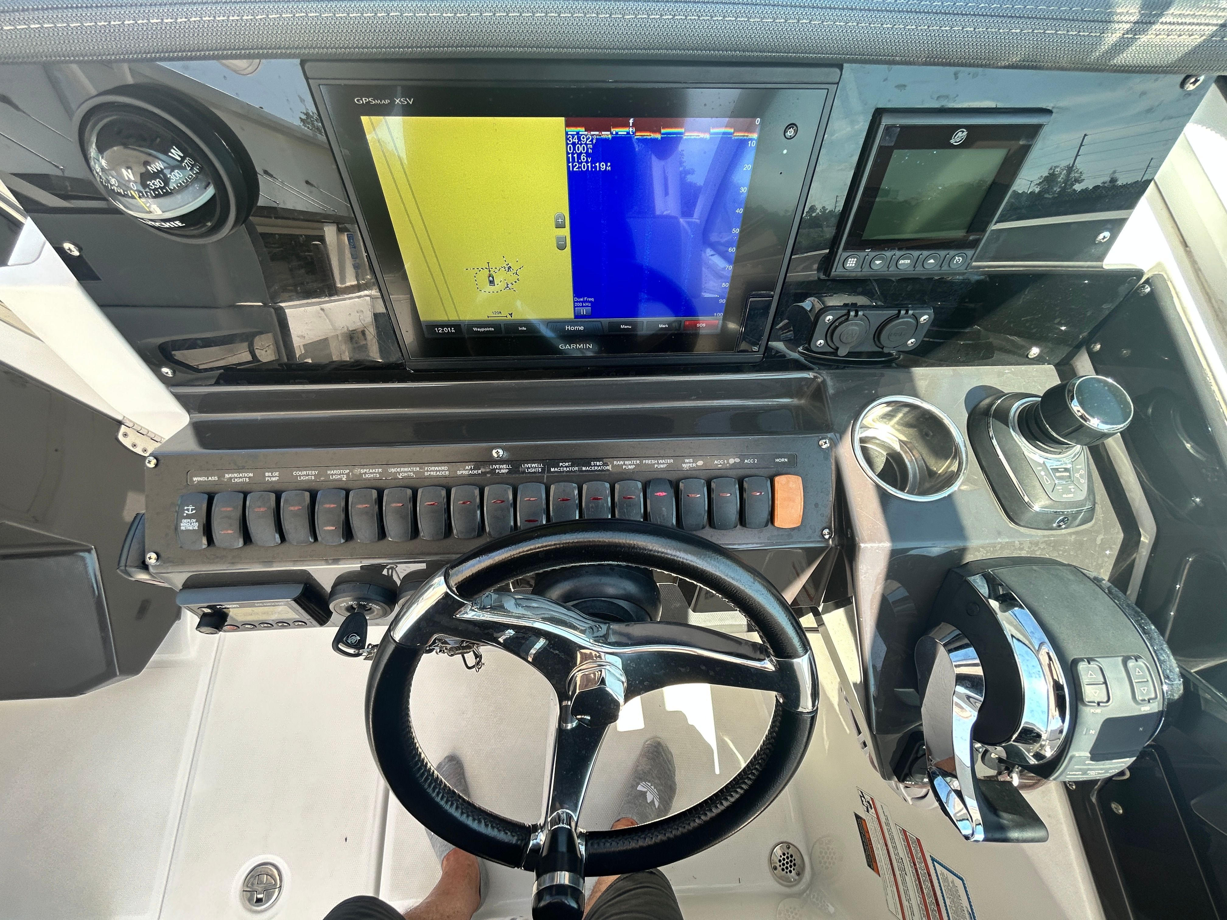 2019 Blackfin 272 DC - 25