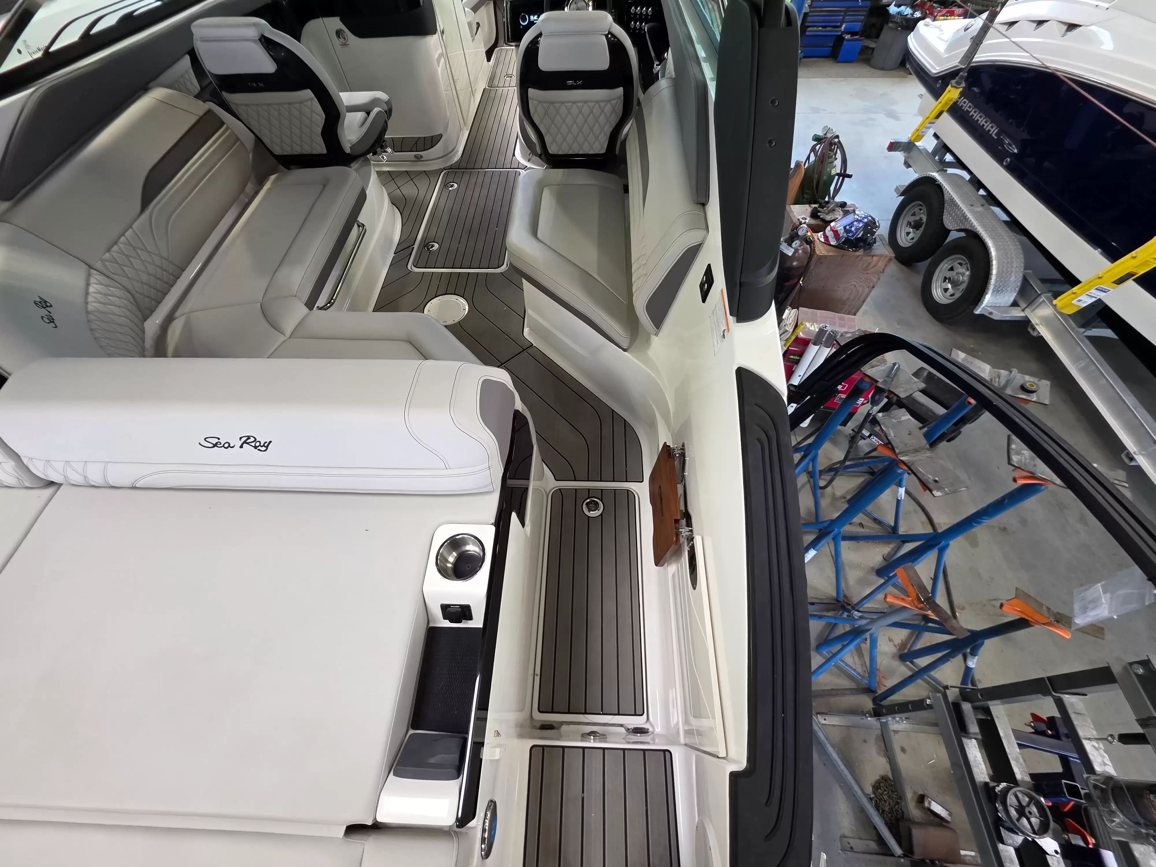 2026 Sea Ray 260SXO - 15