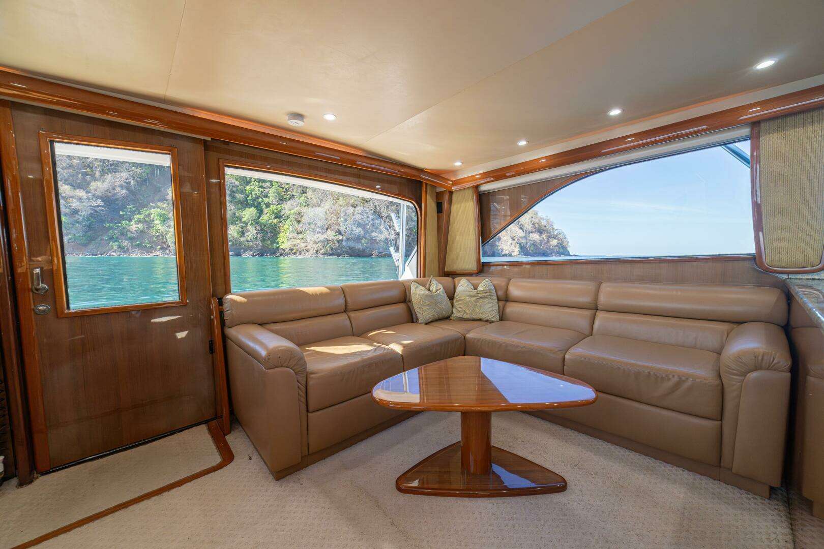 2006 Viking 56 Convertible - Image 31
