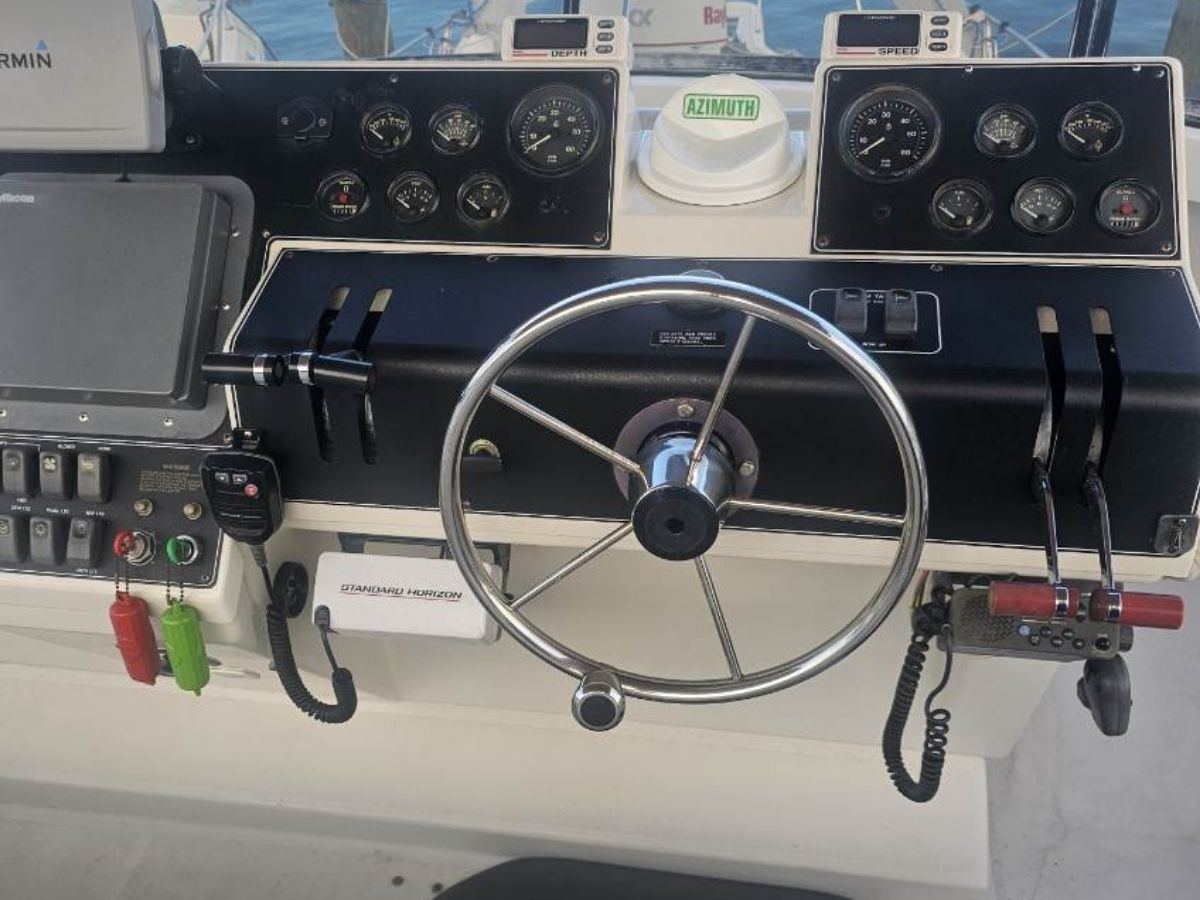 1997 Carver 33 Aft - 3