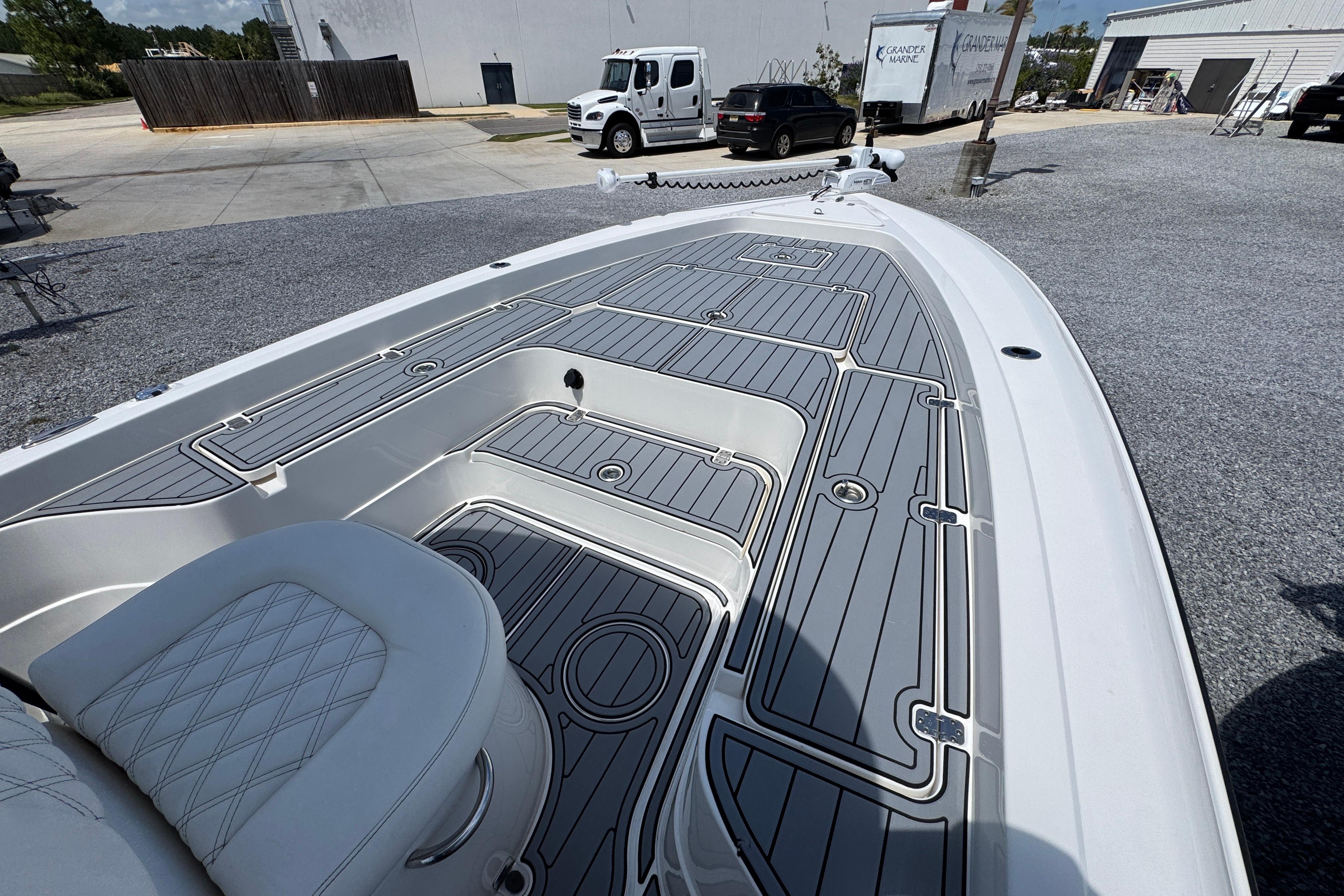 2019 ShearWater 270 Carolina Flare boat deck with sleek design and seating.