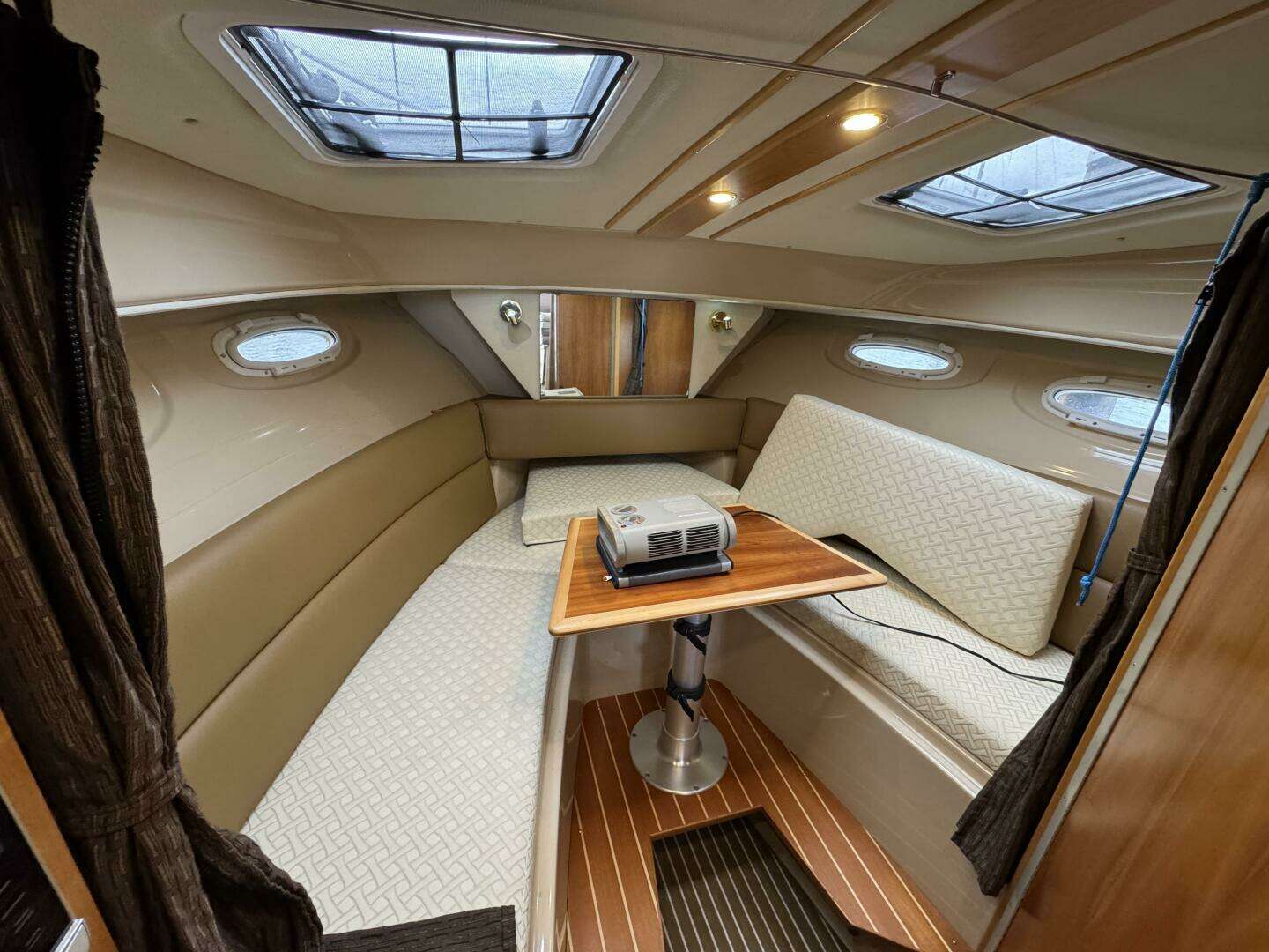 2014 Cutwater 28 - Image 13