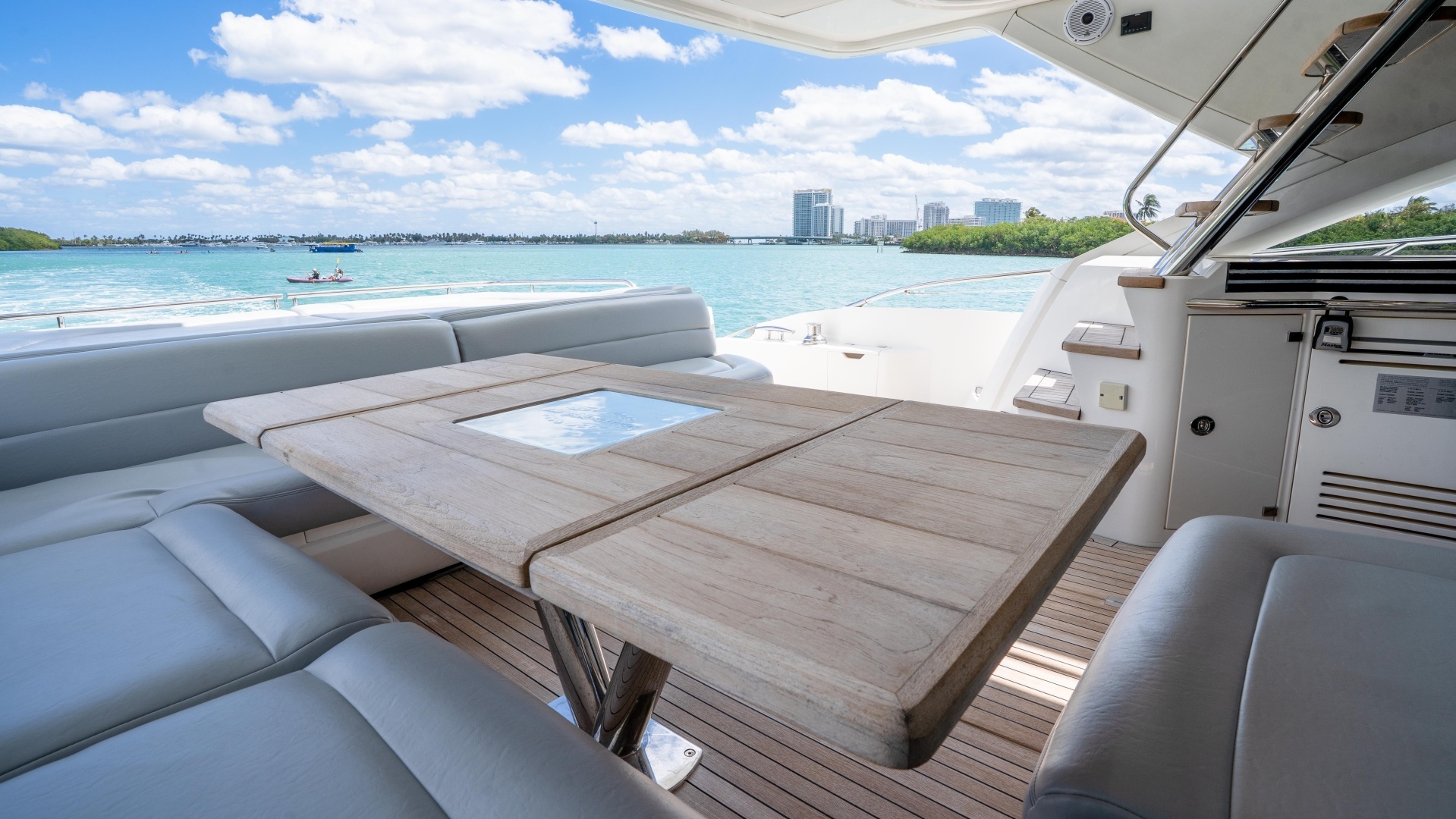 2014 Sunseeker 68' Sport Yacht - Image 20
