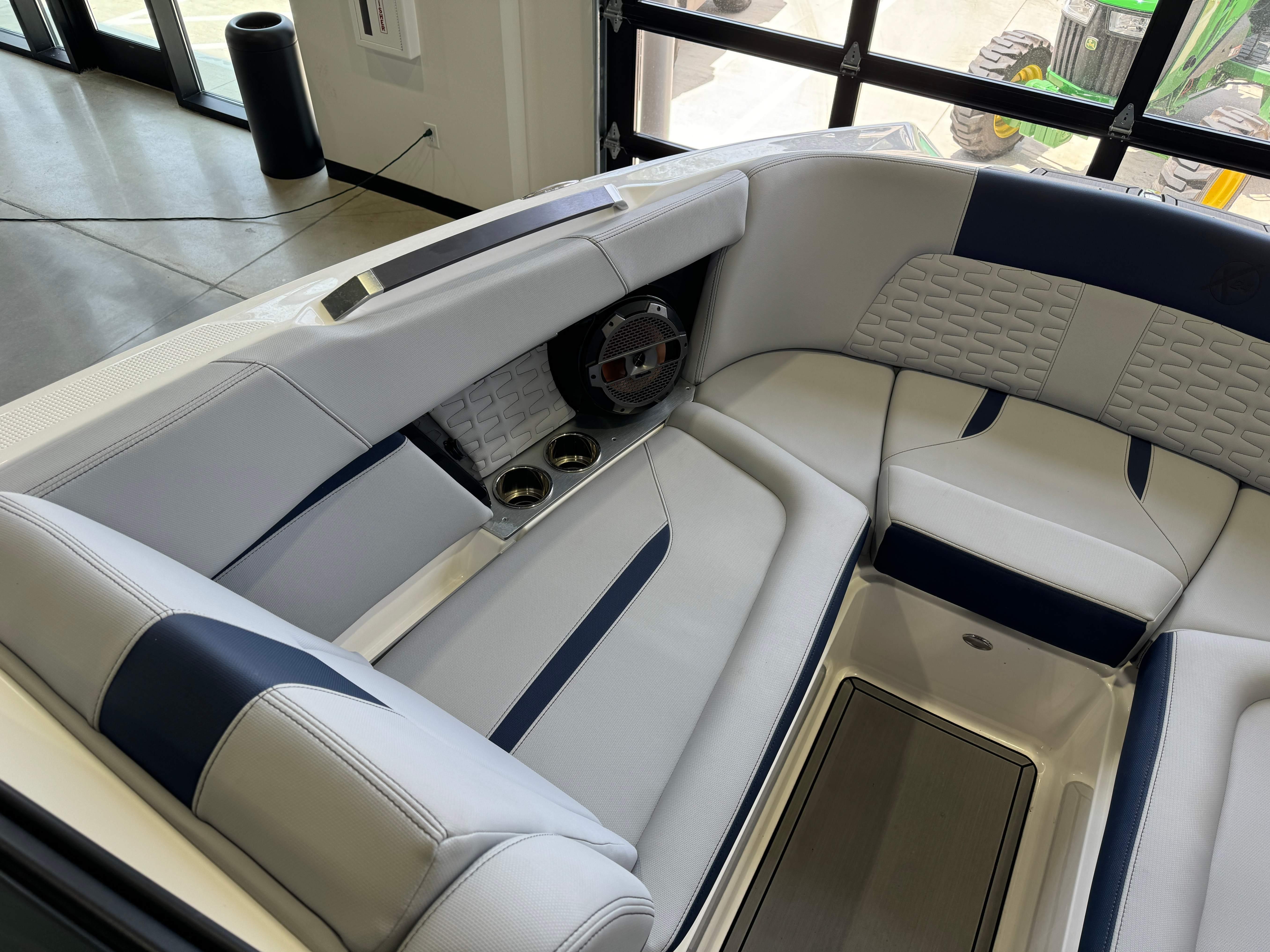2022 MasterCraft X24 - 20