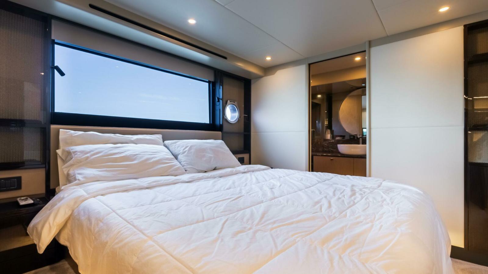 Absolute 60 fly 2024 used yacht occasion