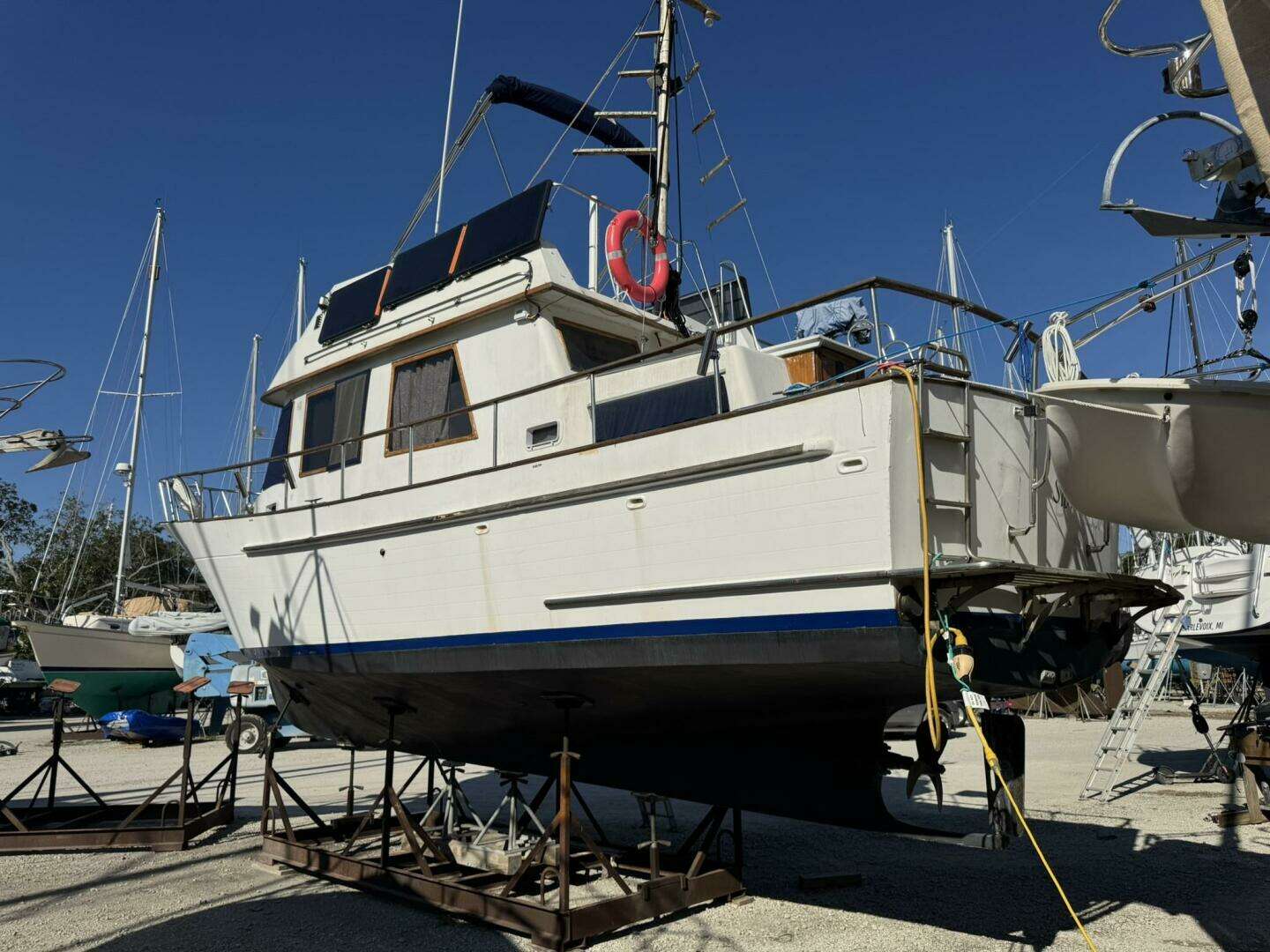 1986 Marine Trader 34 Double Cabin - Image 5