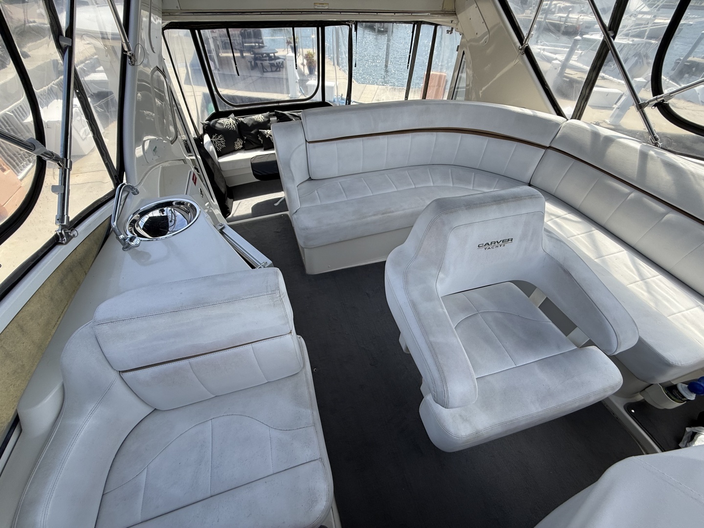 2006 Carver 44 CMY - Image 48