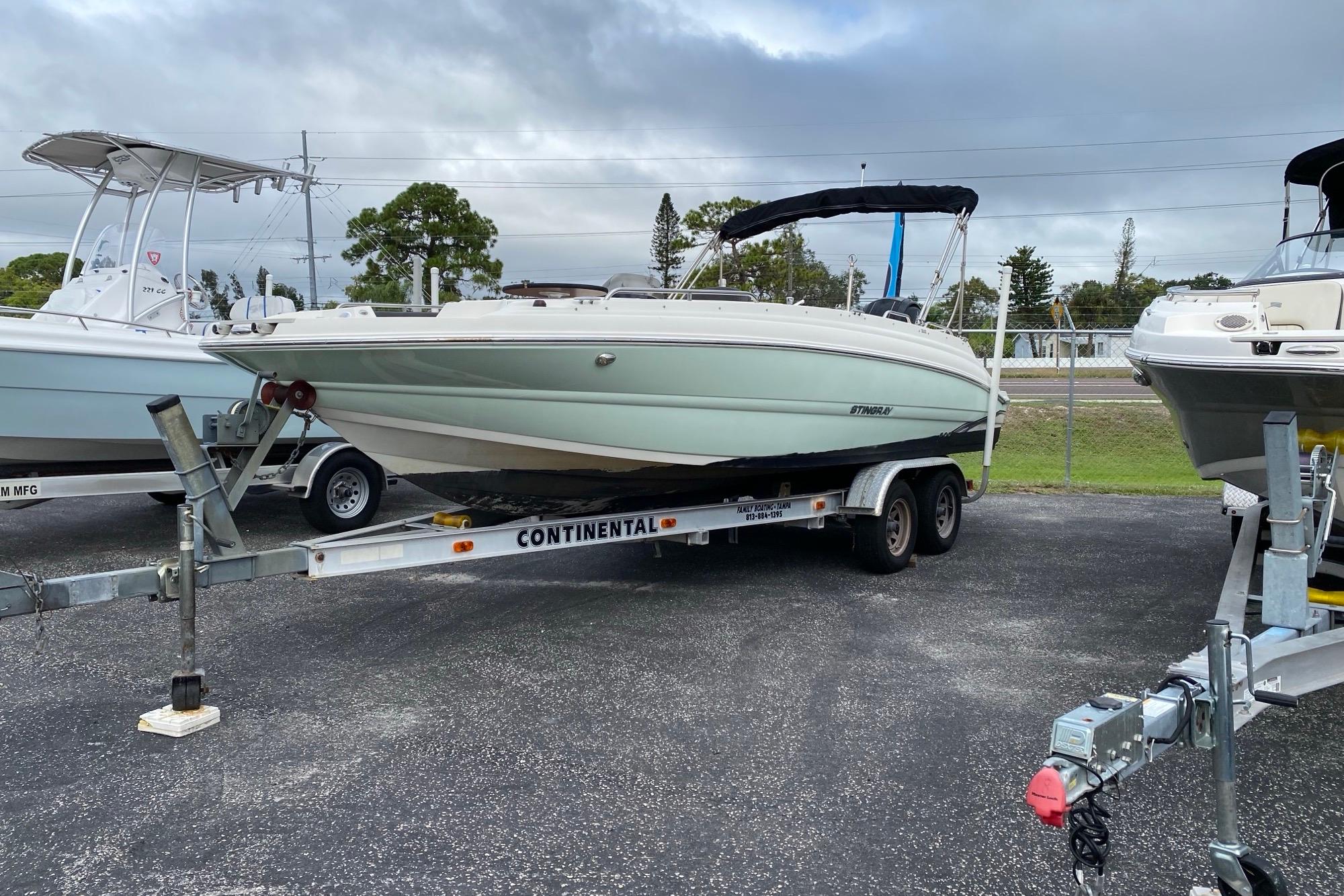 2018 Stingray 212 SC