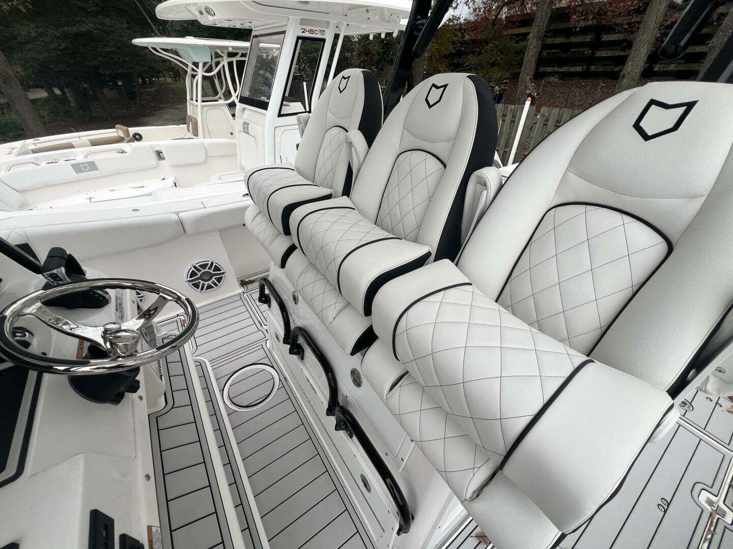 2025 Sea Fox 328 Commander - Image 15