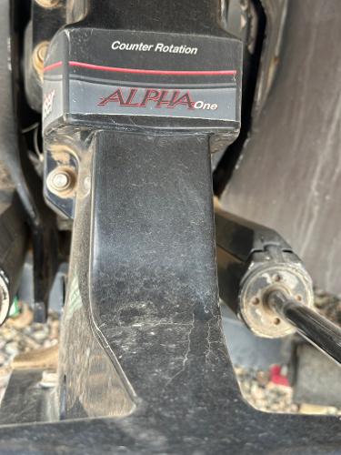 Alpha One counter rotation drive on 1987 Sea Ray 270 Sundancer boat.
