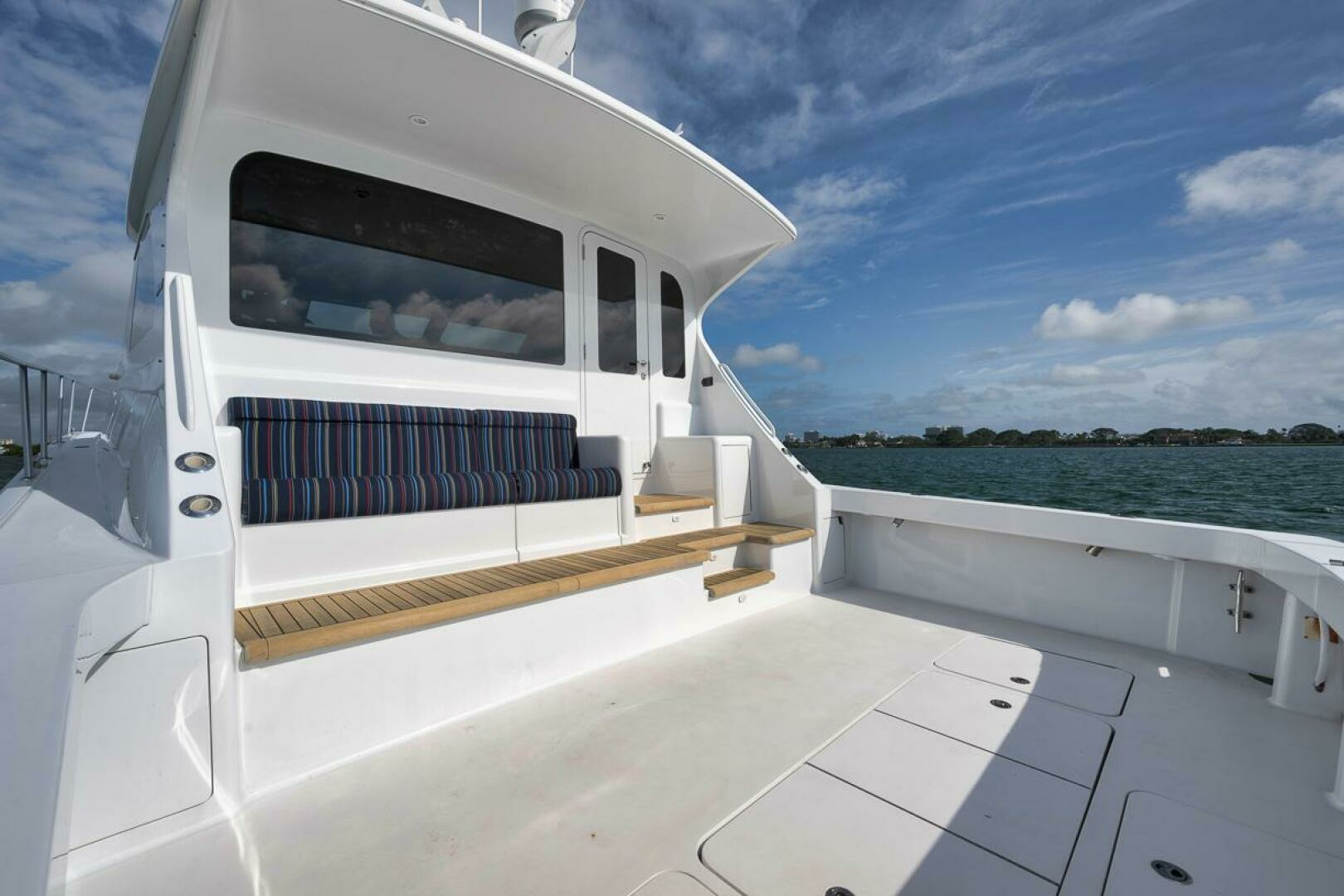 2007 Viking 52 Sport Coupe - Image 45