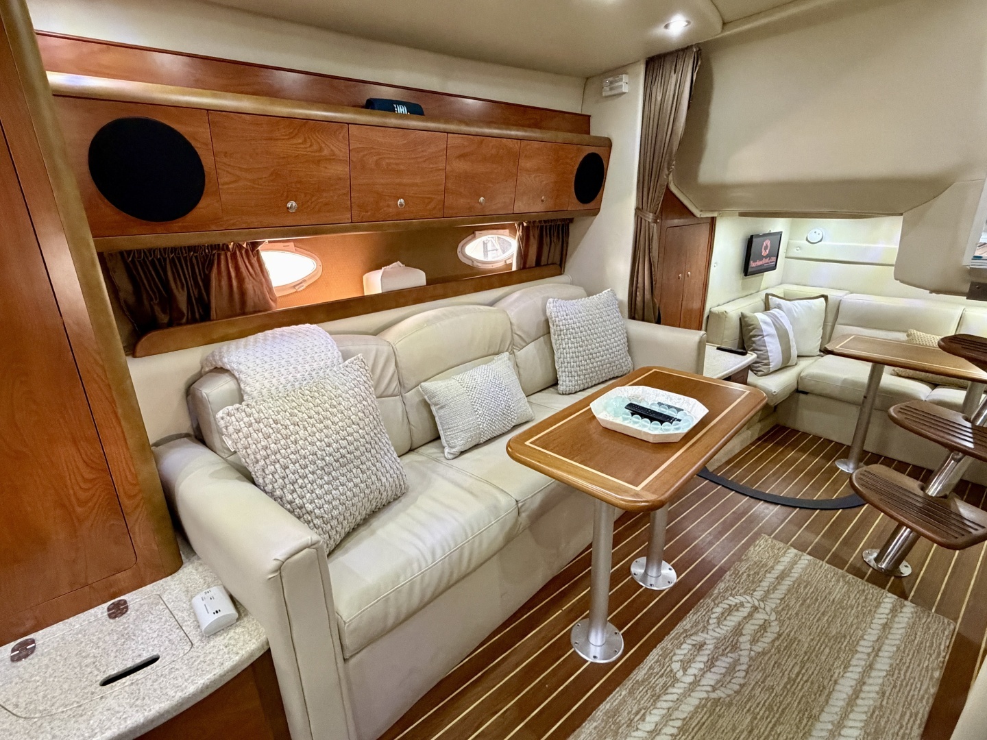 2007 Rinker 350 Express Cruiser - Image 38