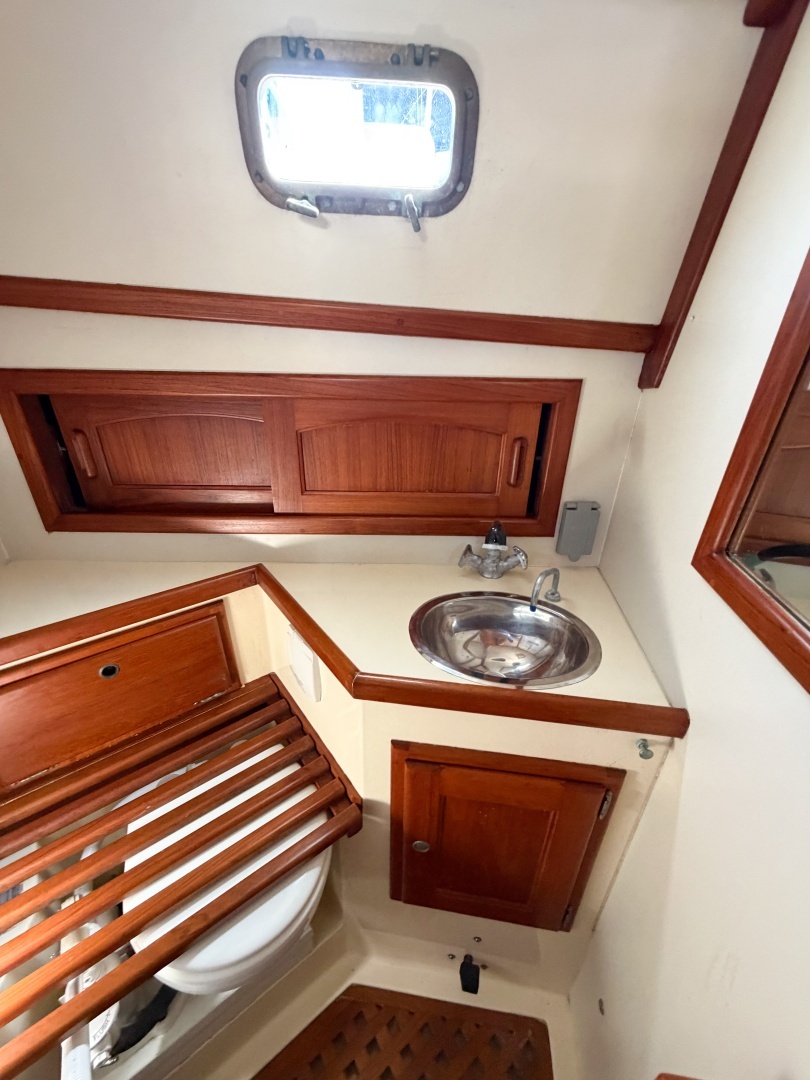 1998 Pacific Seacraft 37 - Image 53