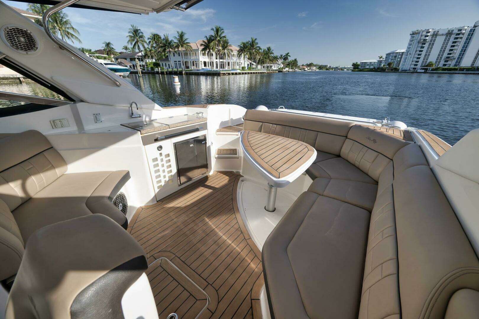 2016 Sea Ray 350 SLX - Image 17