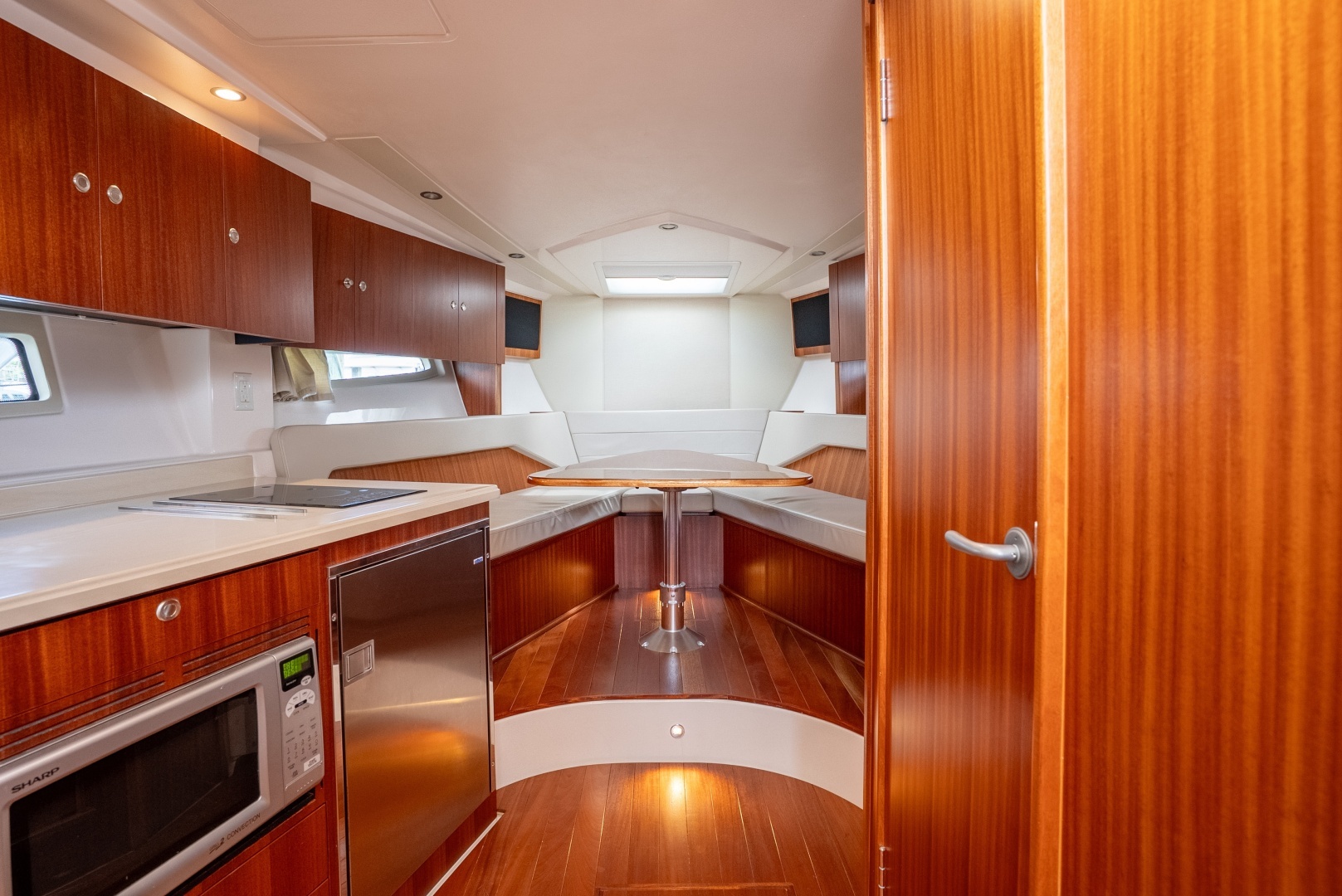 2015 Pursuit 365i SC - Image 23