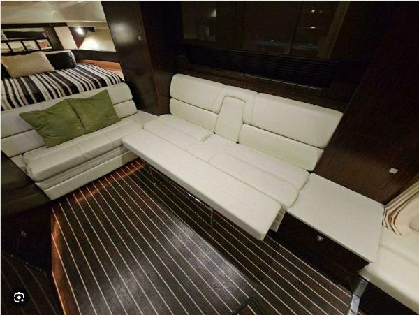 2015 Monterey 355 Sport Yacht - 7