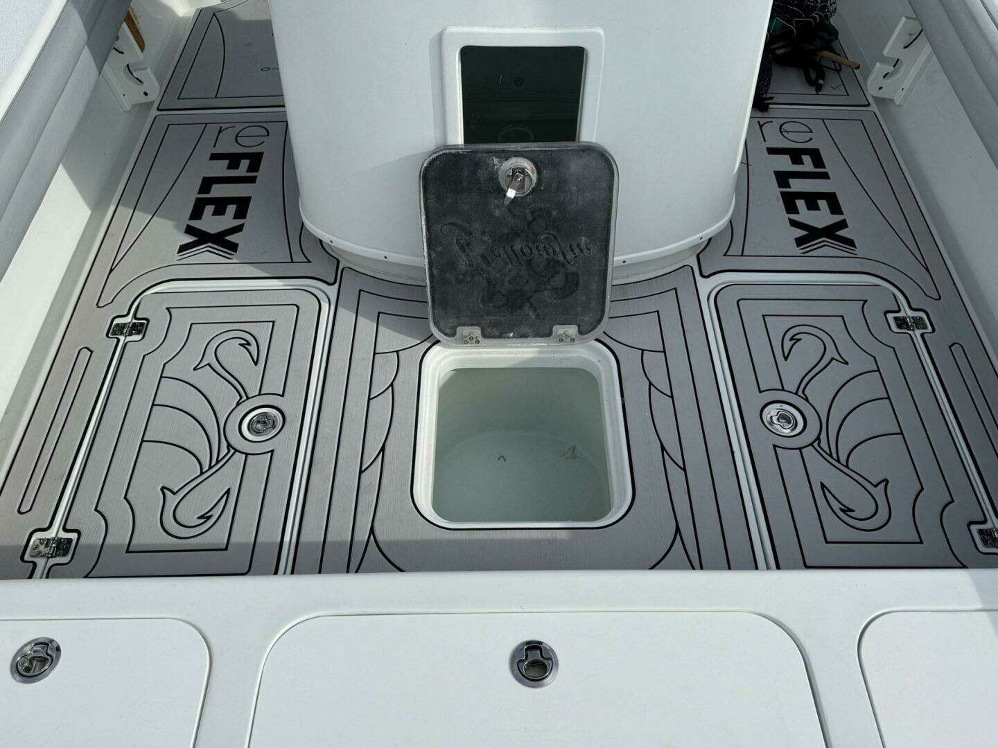 2021 Yellowfin 26 Hybrid - Image 31