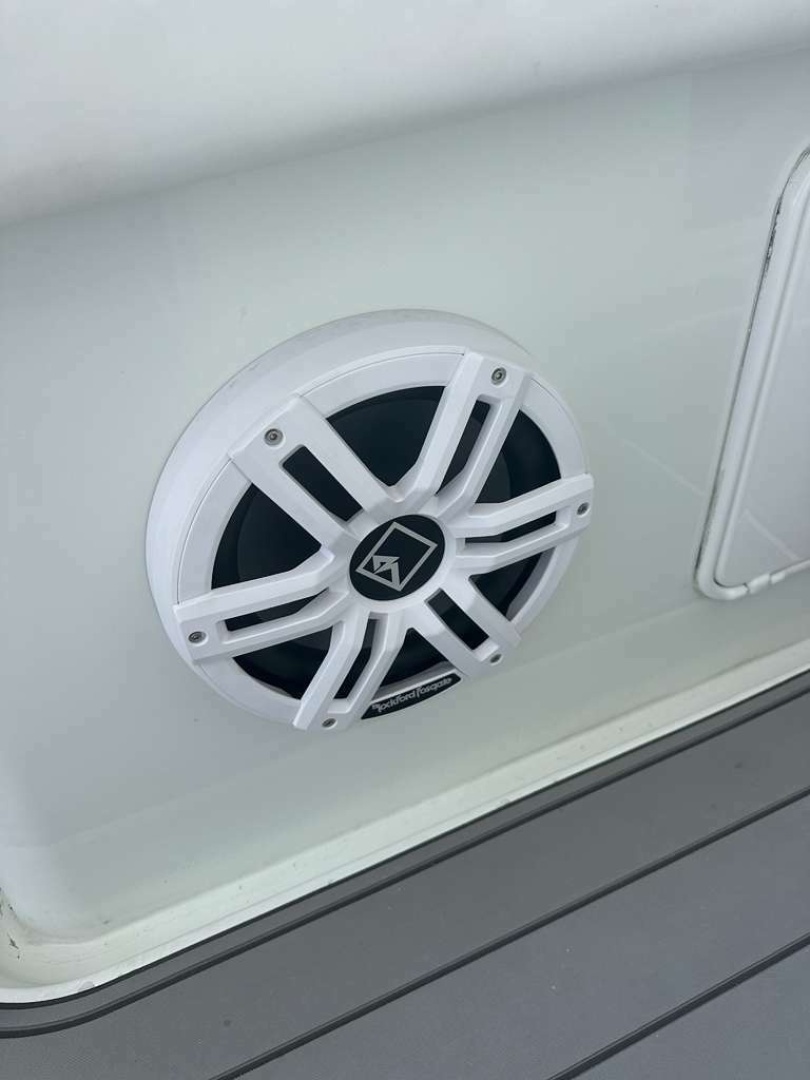 2014 Yellowfin 42 Offshore - Image 15