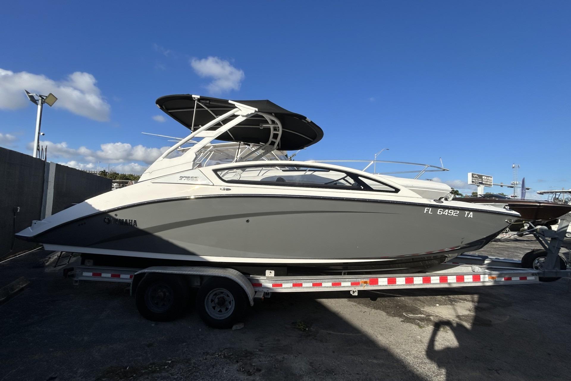 2021 Yamaha Boats 275SE