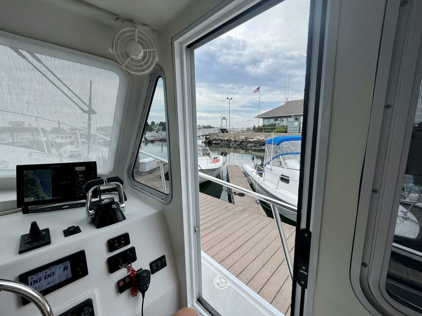 2016 Wesmac 42 - Image 15