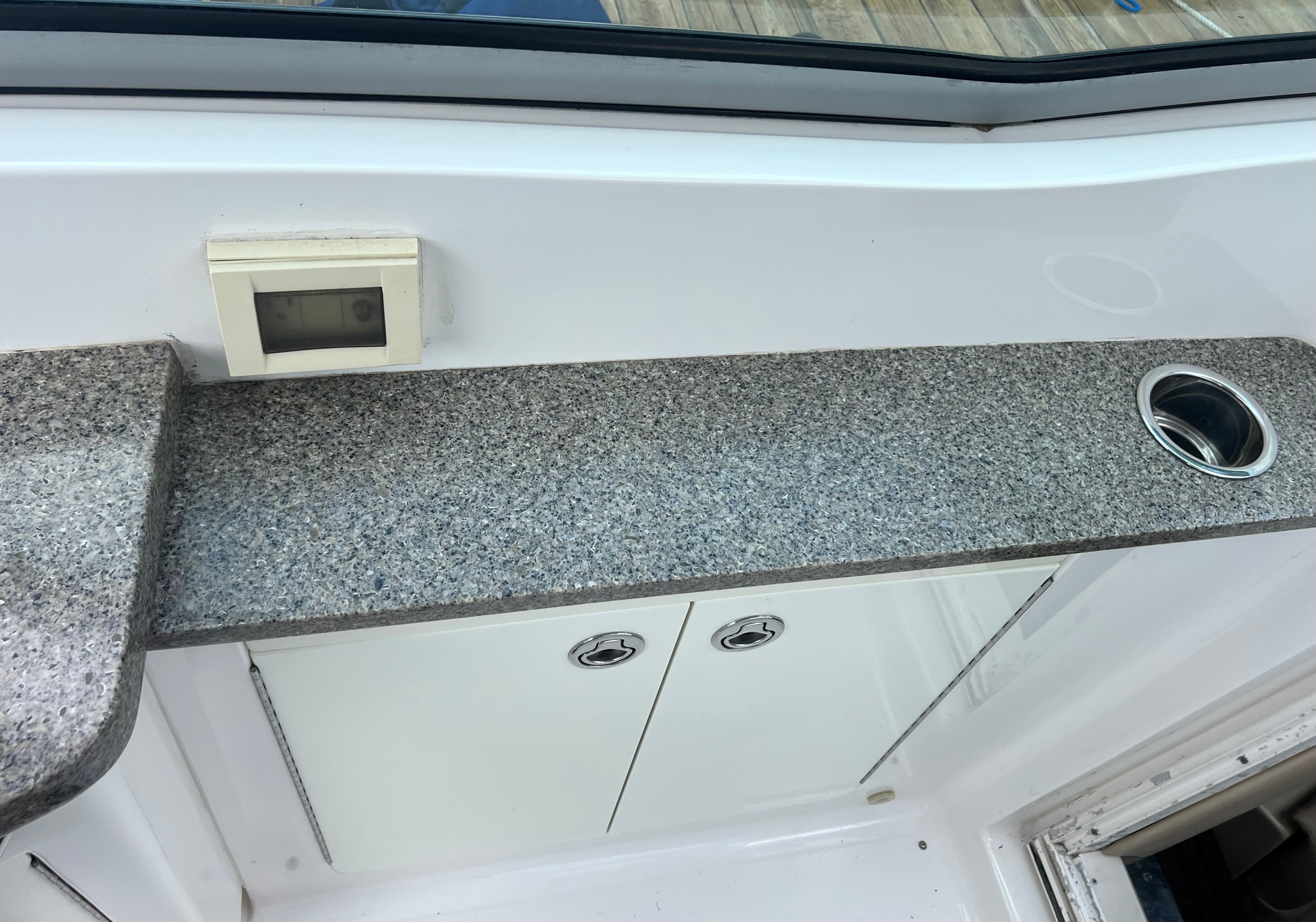 2013 Chaparral 330 Signature - 16