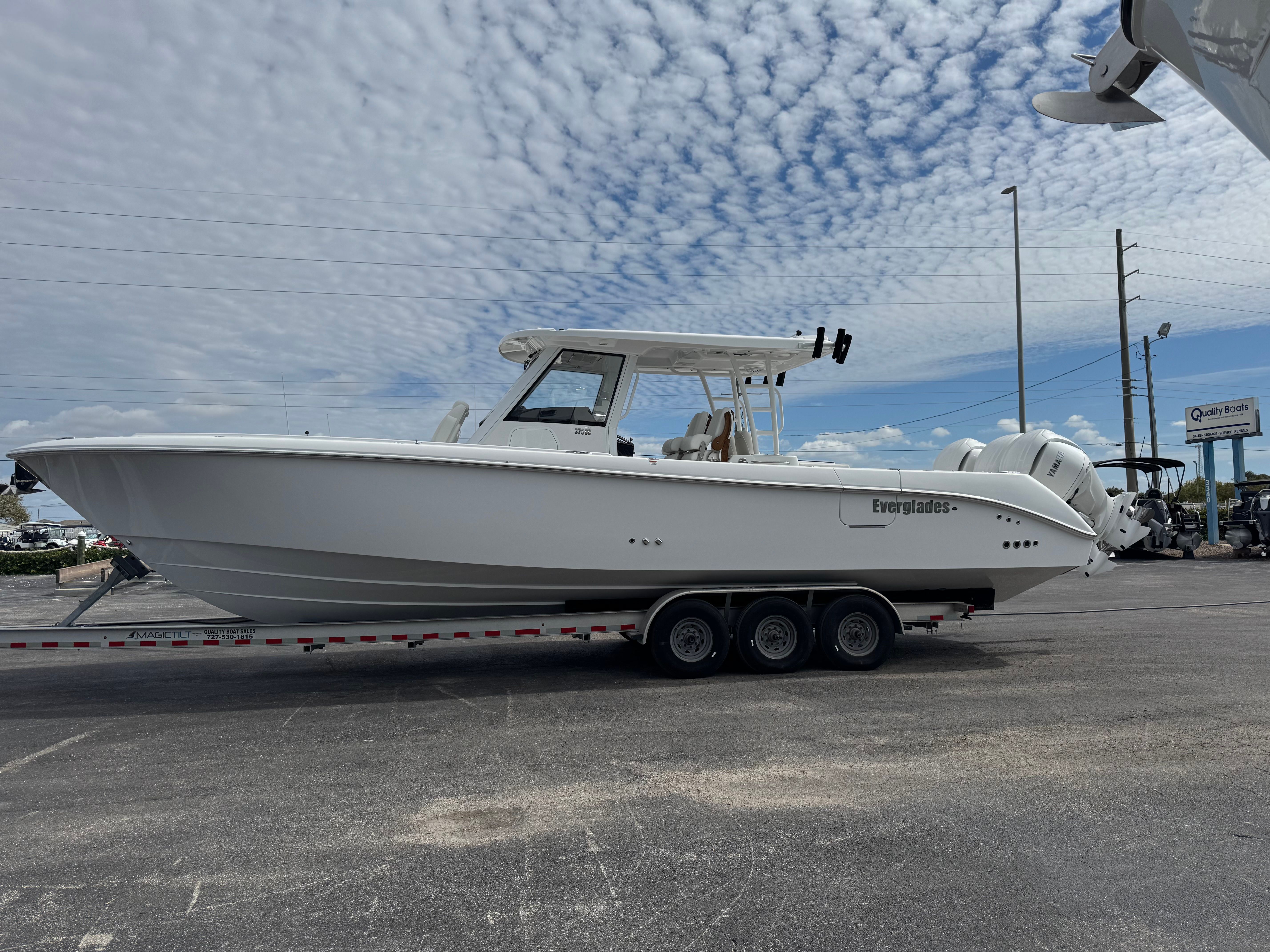 2026 Everglades 375 Center Console