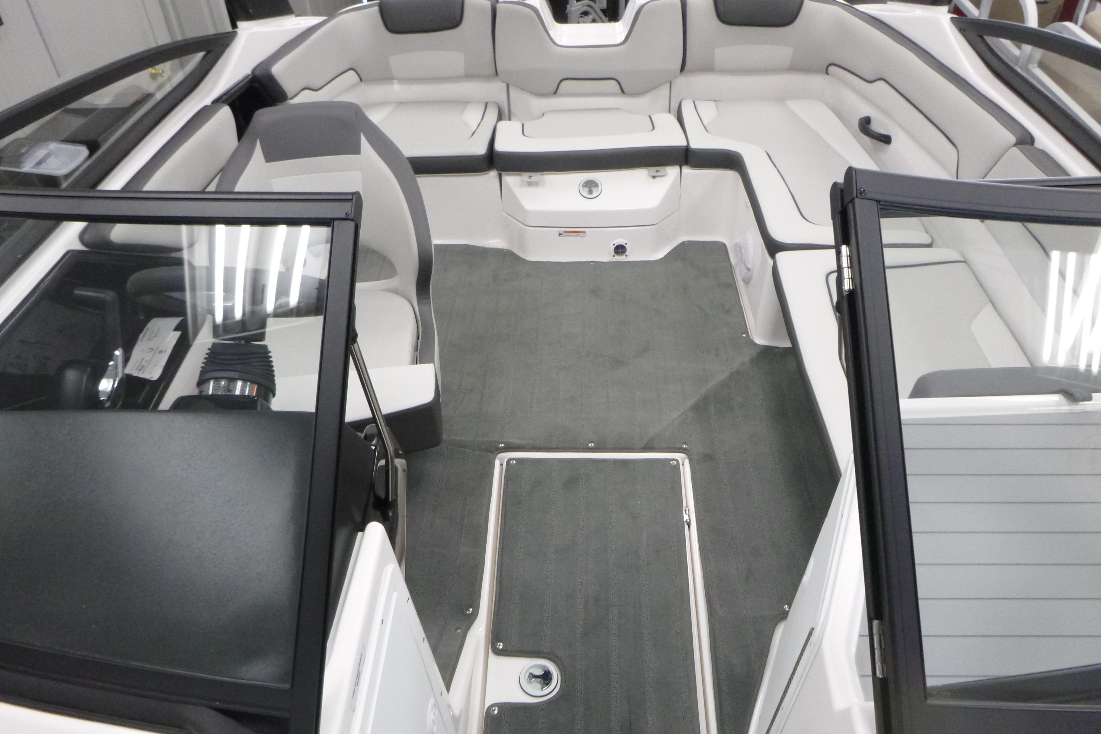2026 Yamaha Boats AR190 interior with spacious seating and modern design.