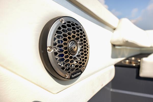 2023 Cruisers Yachts 42 GLS OB - 16