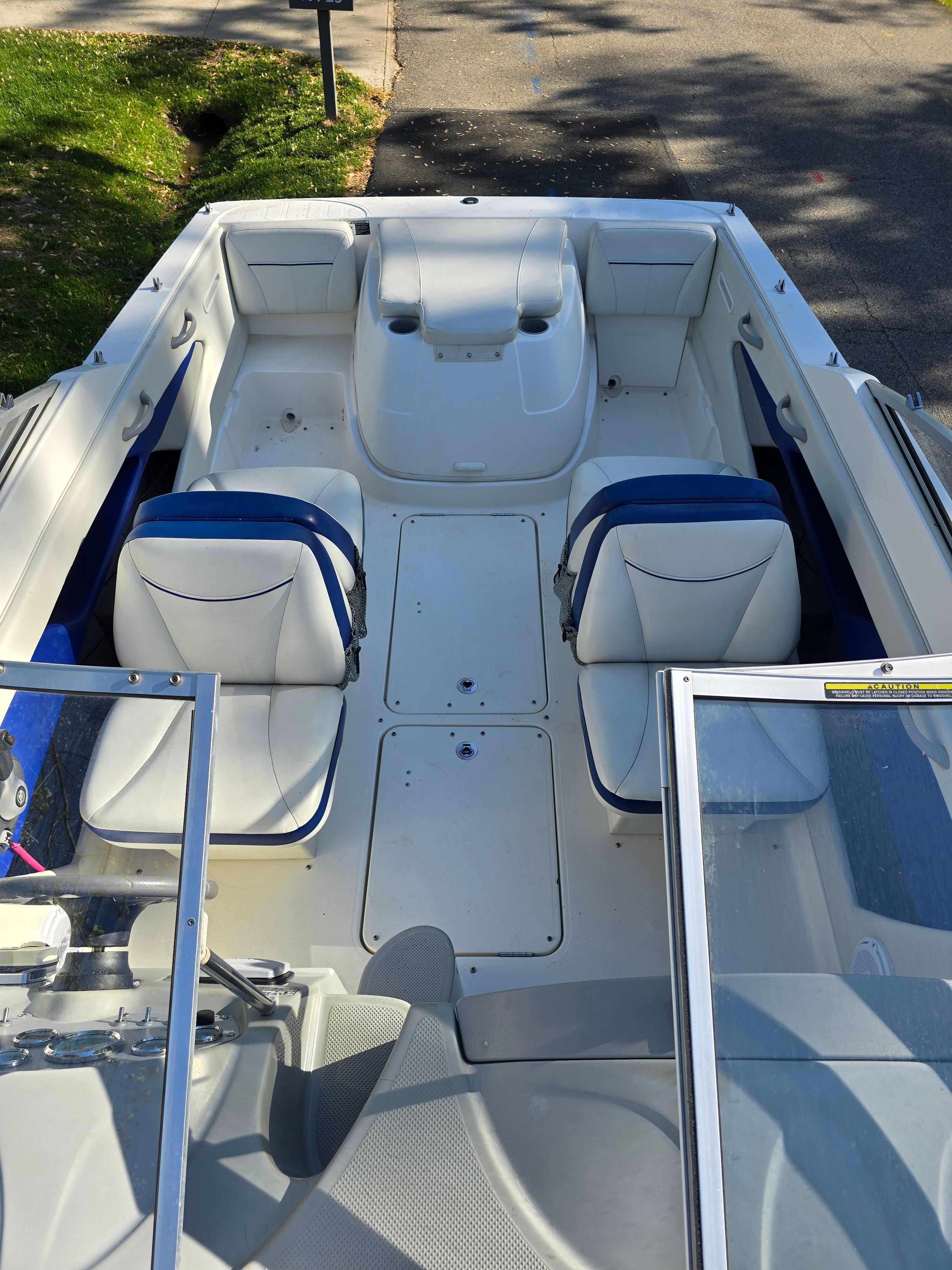 2007 Bayliner Discovery 192 - 11