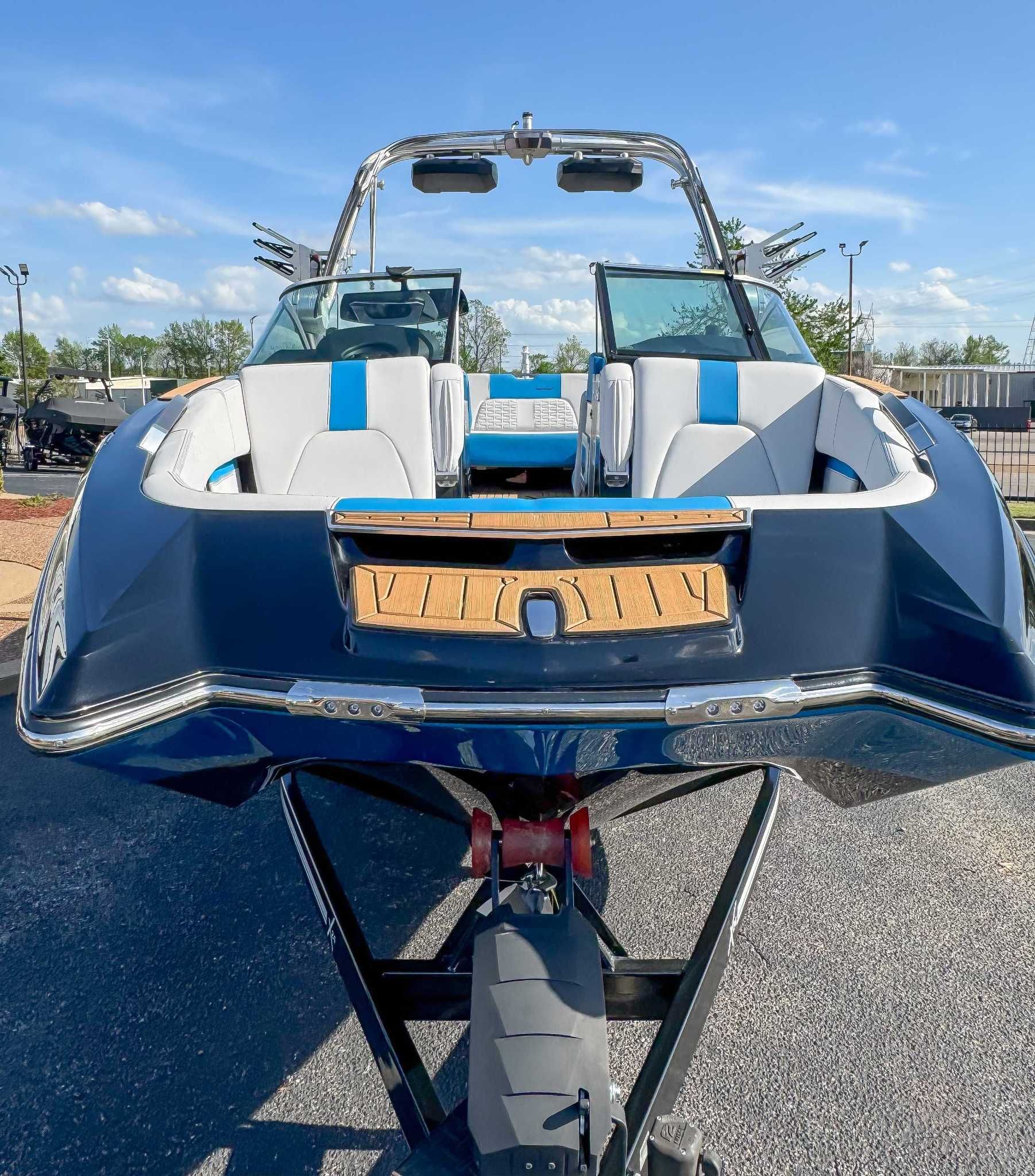 2019 MasterCraft X24 - 4