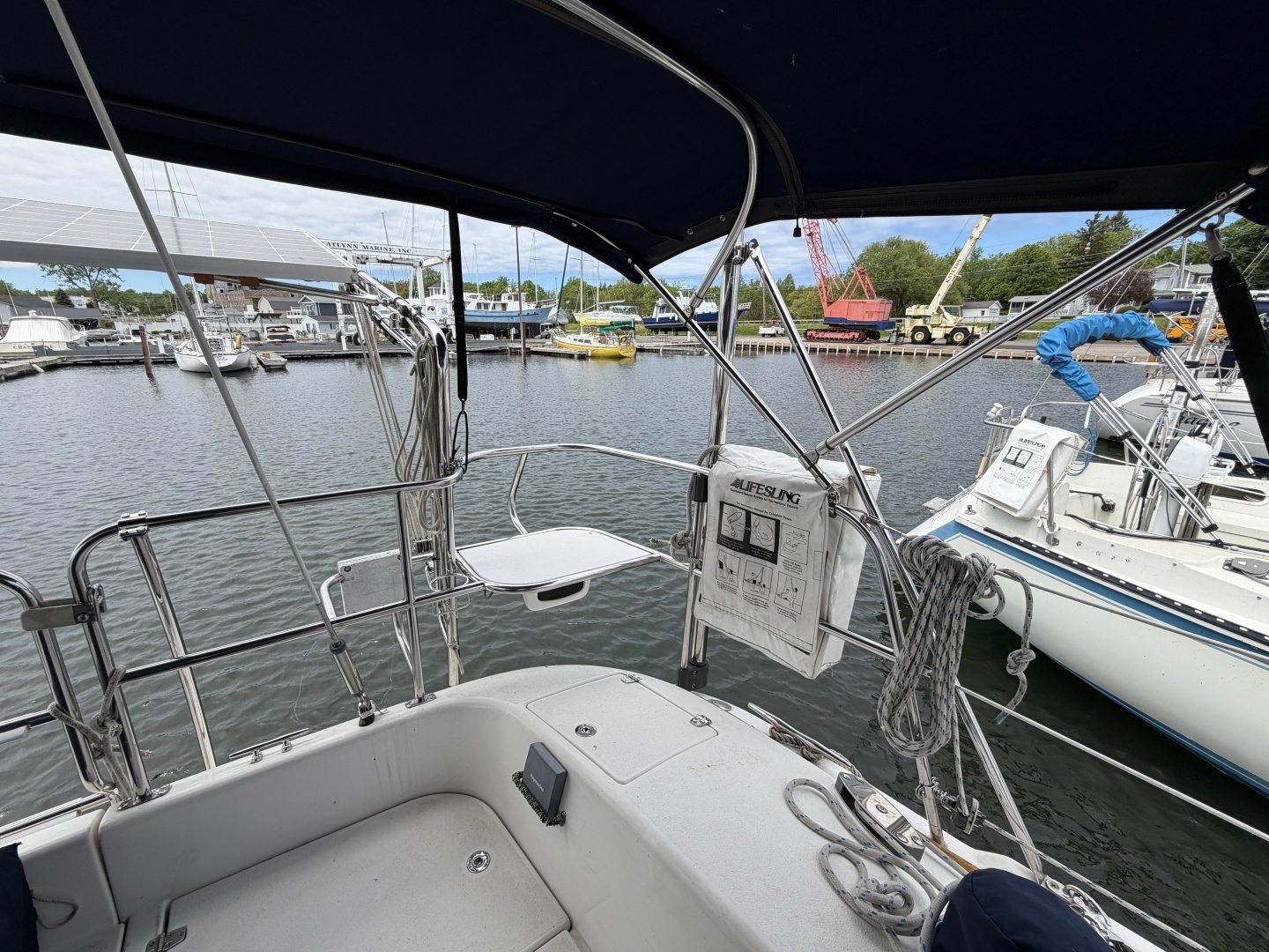 2004 Catalina Catalina 350 - Image 22