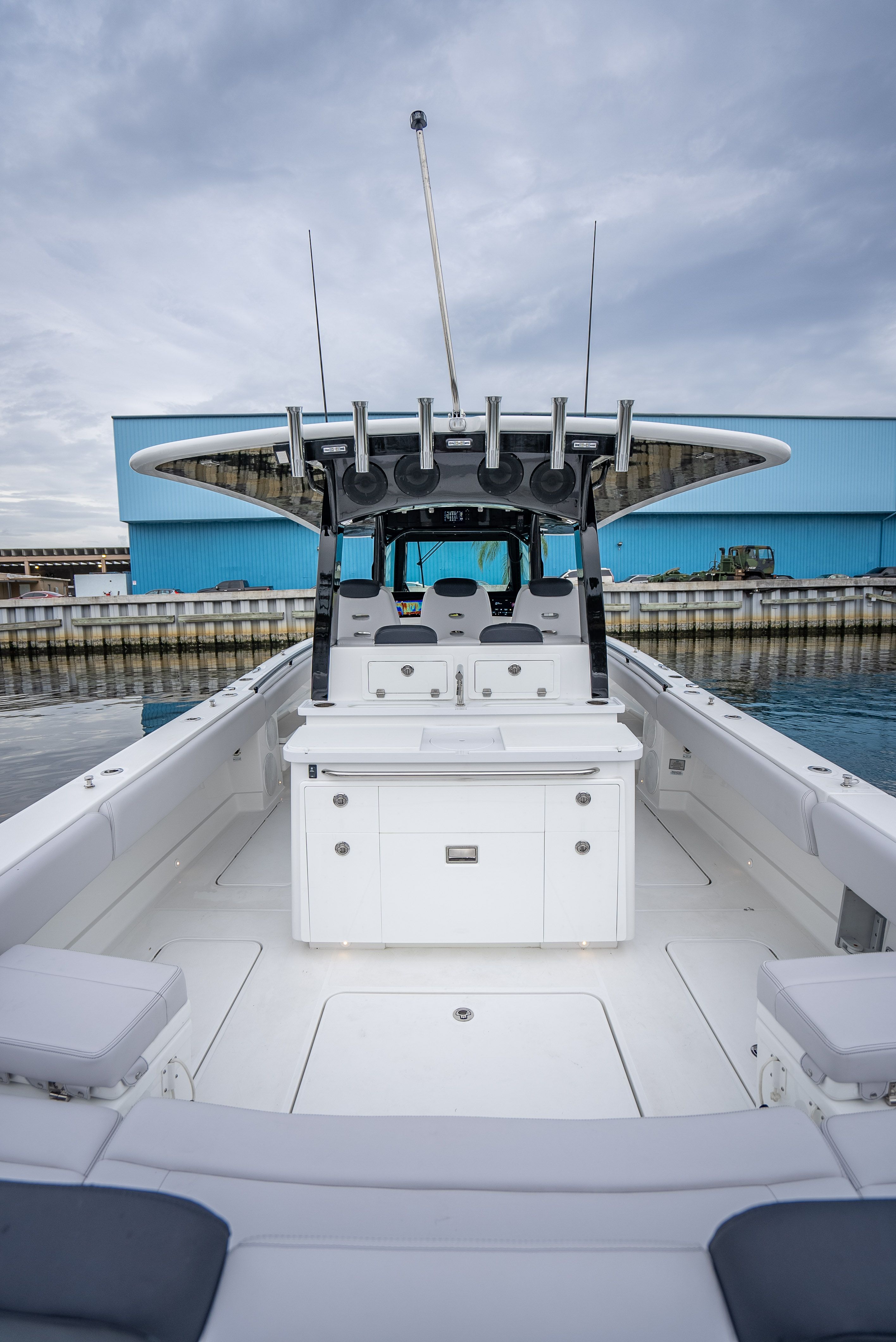 2024 HCB 42 Lujo - 34
