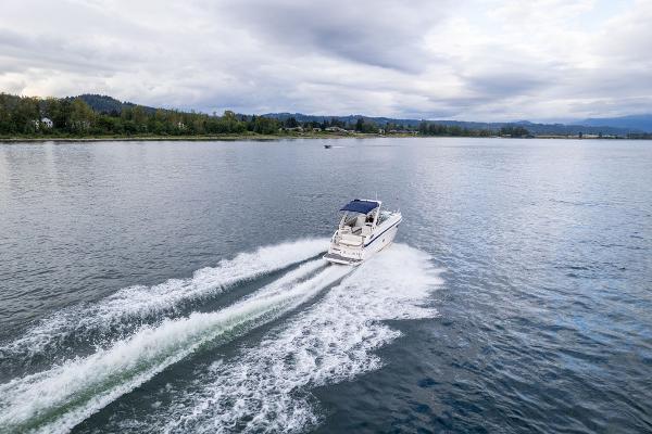 2016 Regal 28 Express - 53
