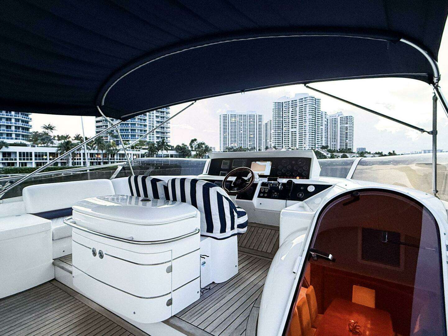 2007 Princess 23M - Image 15