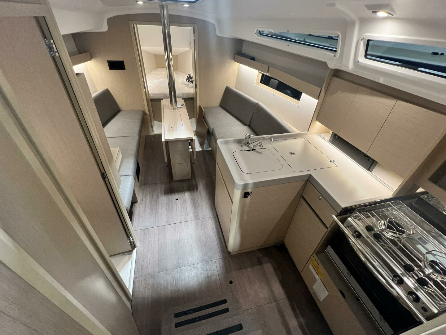 2026 Beneteau Oceanis 34.1 - Image 6