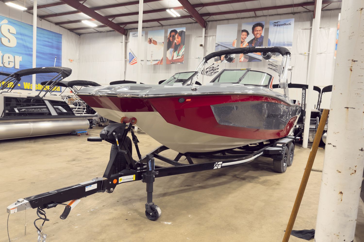 2025 MasterCraft XT22 - 4