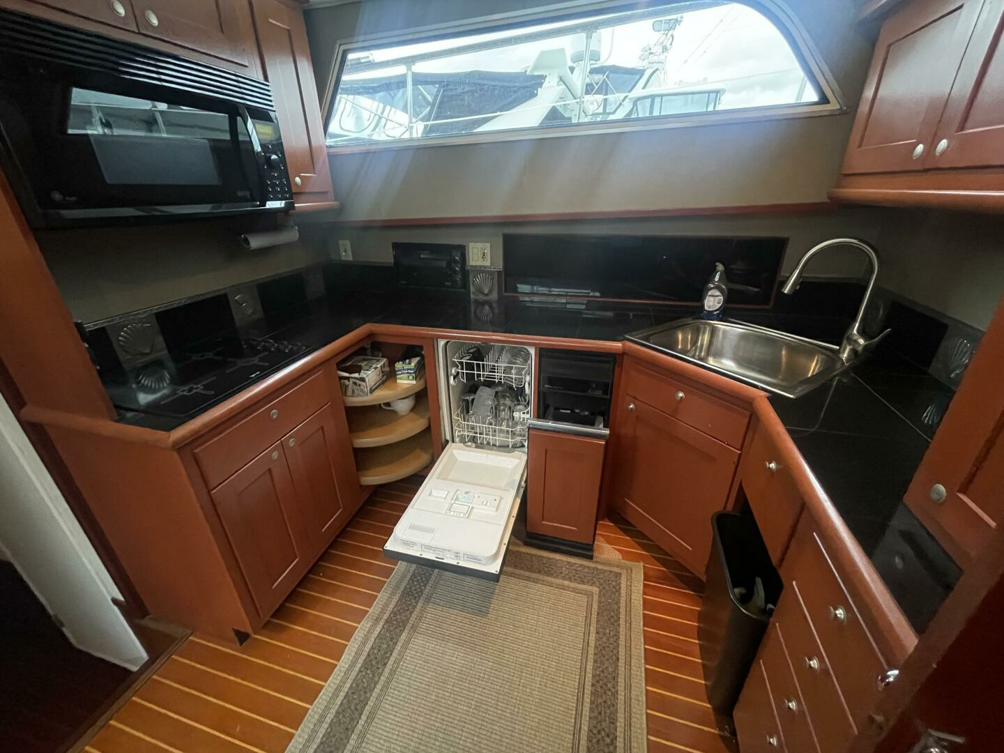 1965 Hatteras Motor Yacht - Image 23