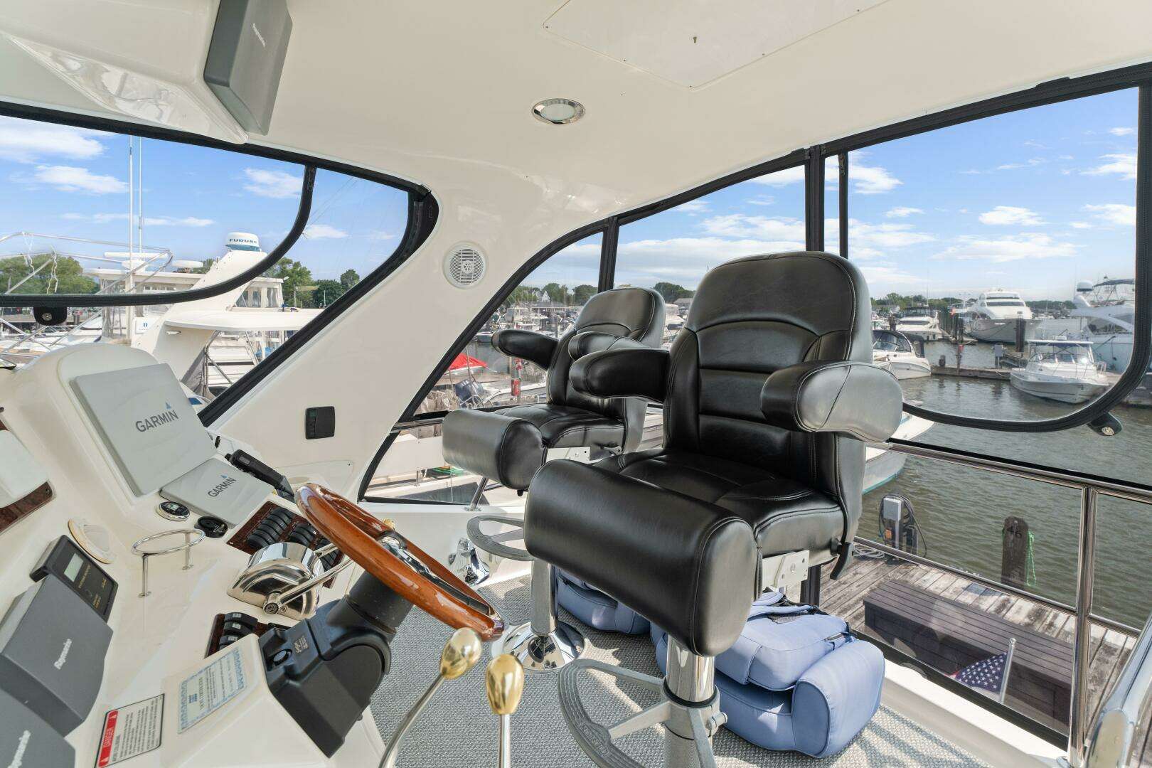 2003 Sea Ray 480 Sedan Bridge - Image 37