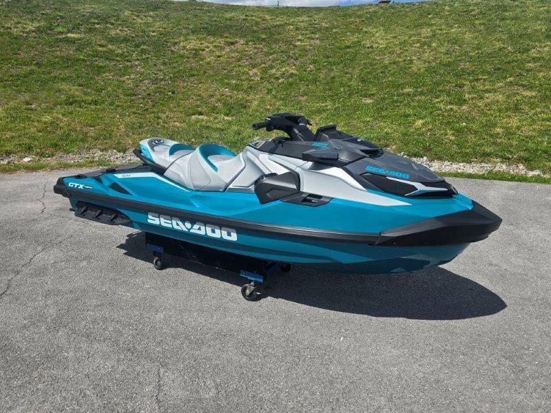 2026 Sea-Doo GTX Limited 325 w/ Sound - 12