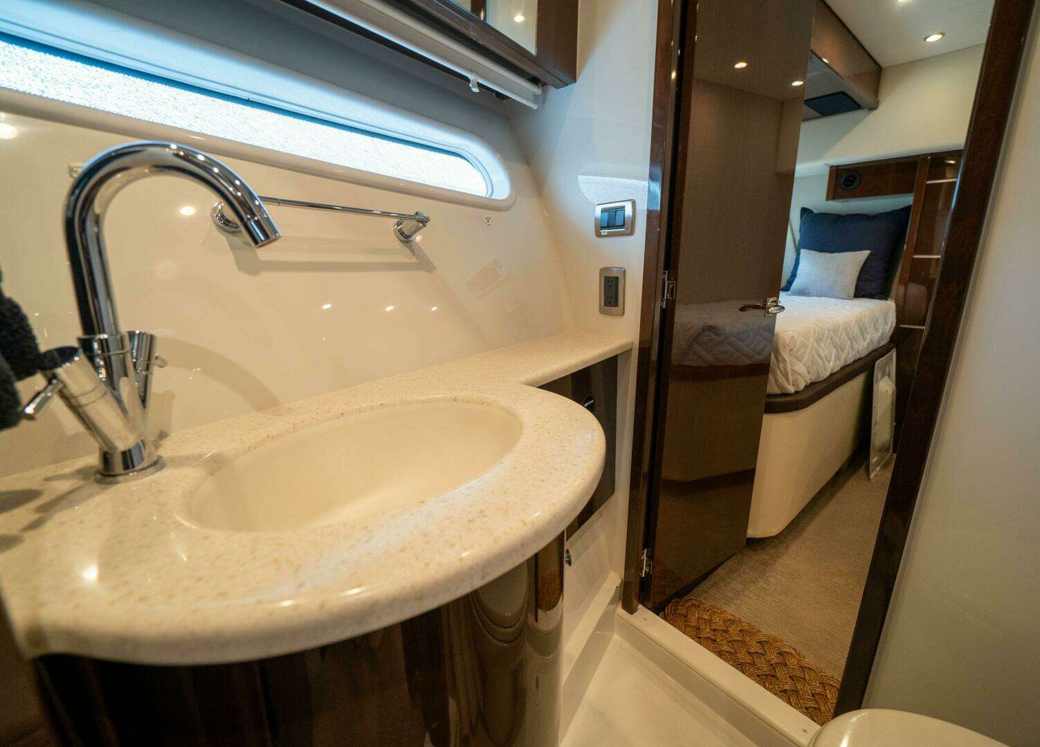 2007 Marquis 55 LS - Image 23