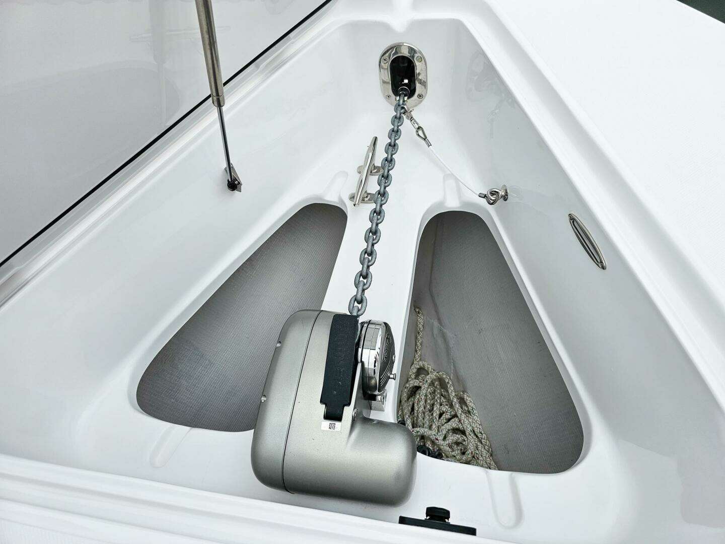 2026 Jupiter 380LS - Image 2