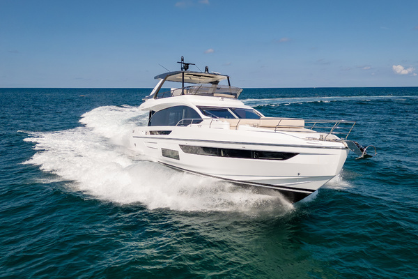 2026 Azimut Fly 72