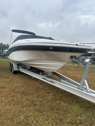 2014 Hurricane 2690 sun deck