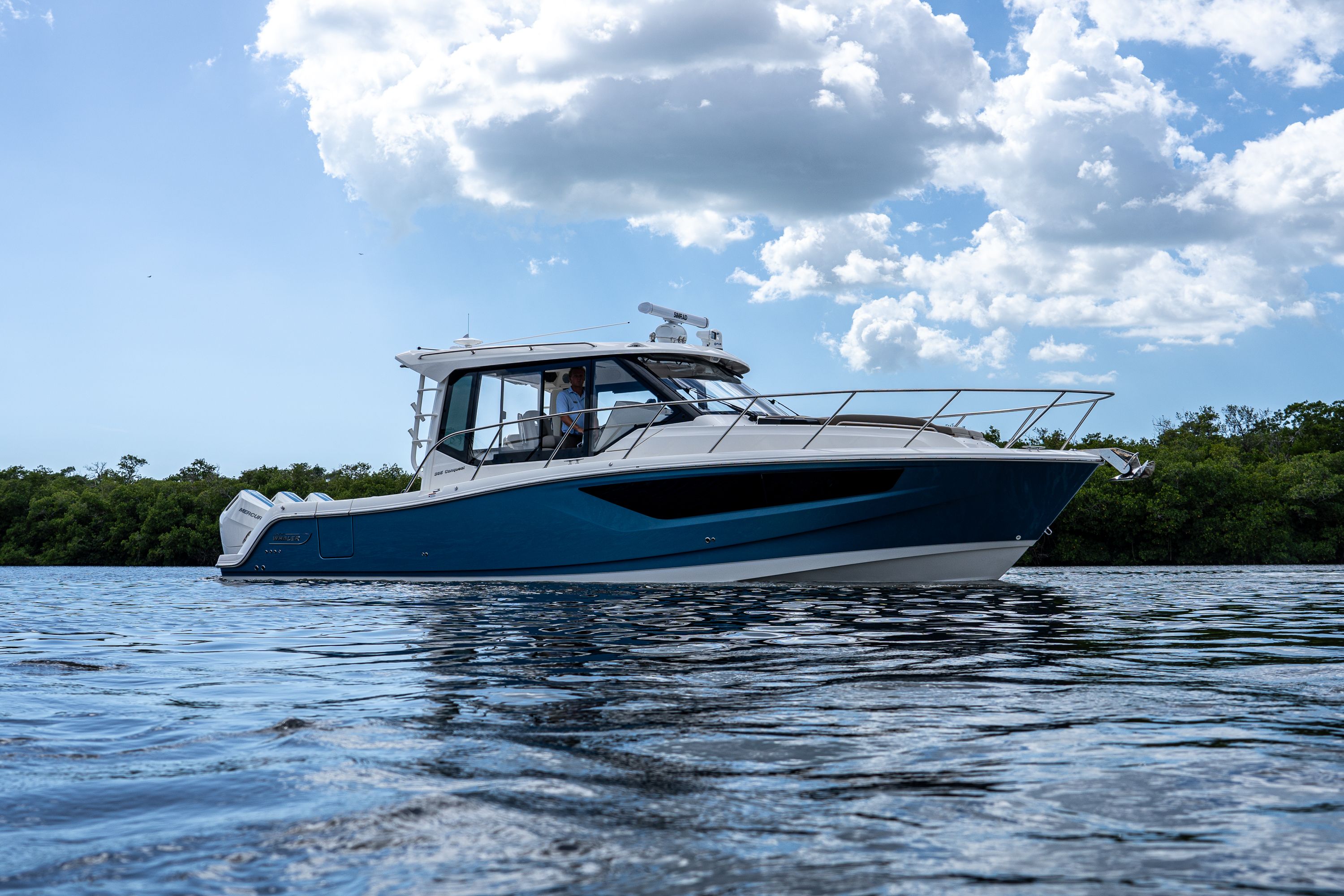 2026 Boston Whaler 365 Conquest