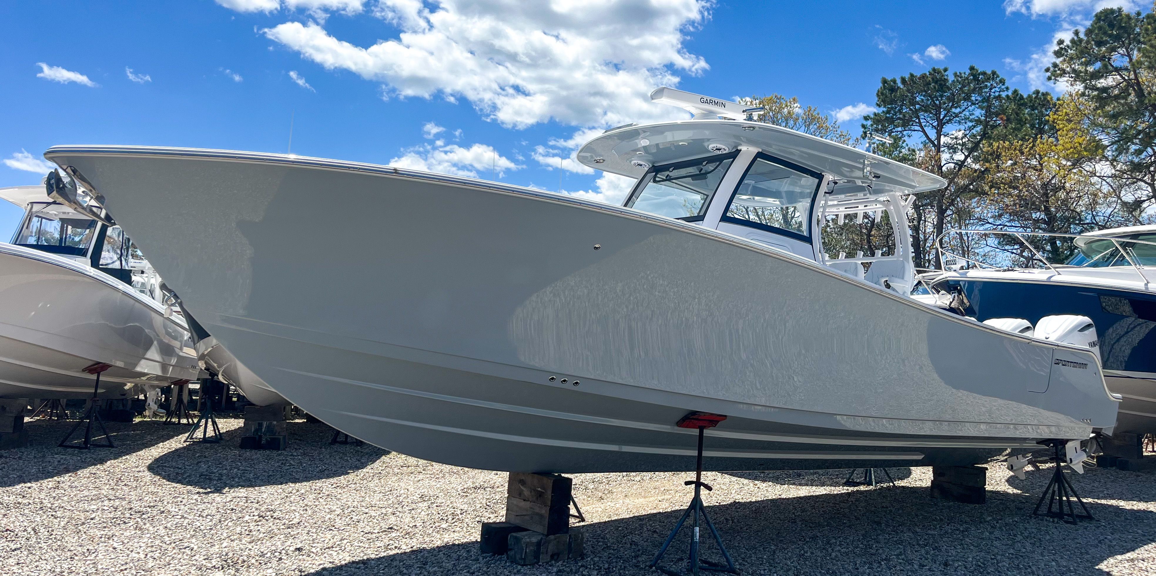 2025 Sportsman Open 352 Center Console
