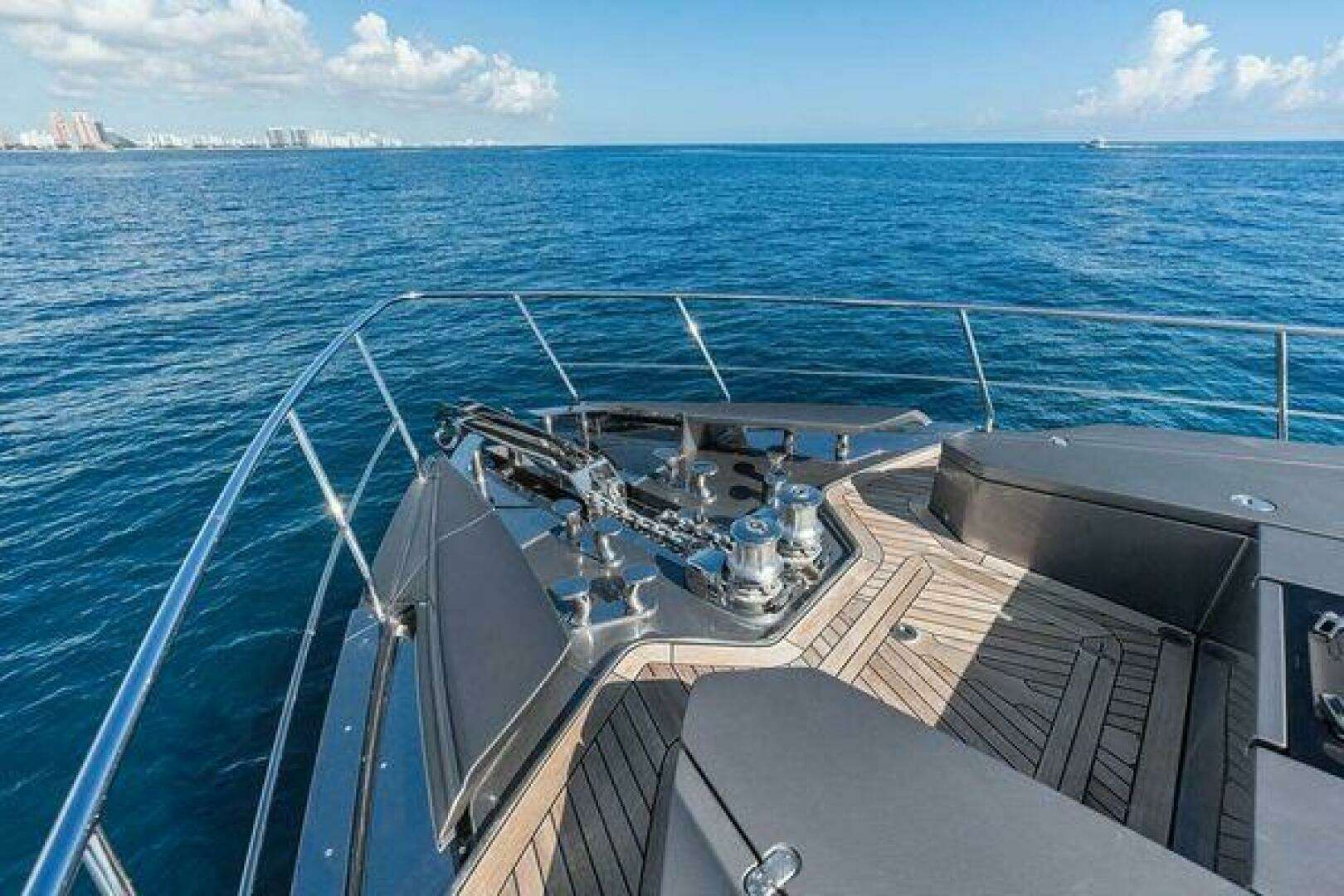 2019 Pershing — - Image 13
