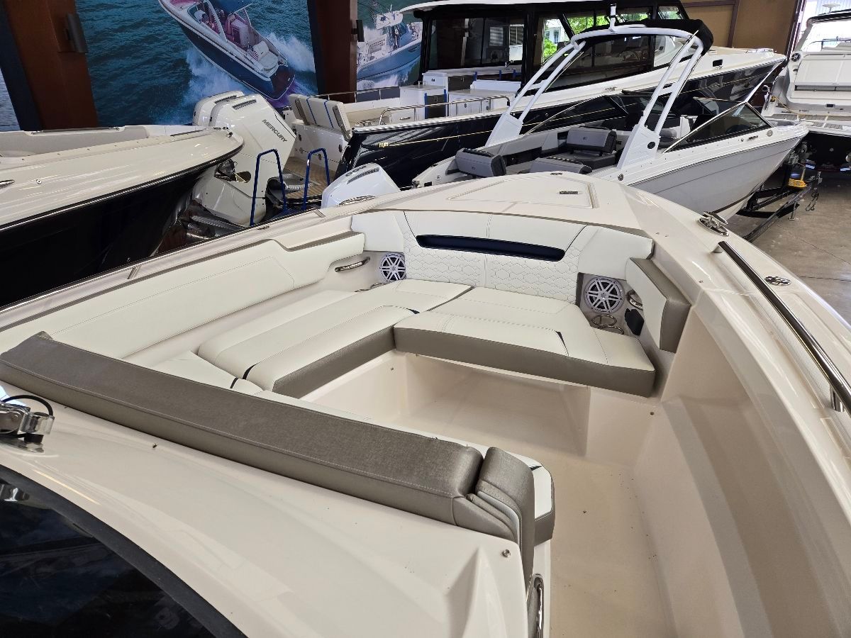 2024 Tiara Sport 34LS - 10
