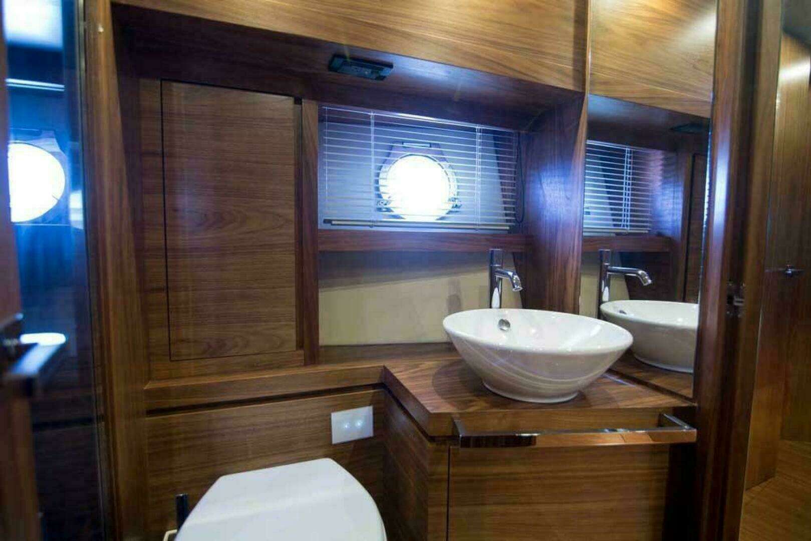 2019 Sundeck Yachts 580 Sport - Image 45